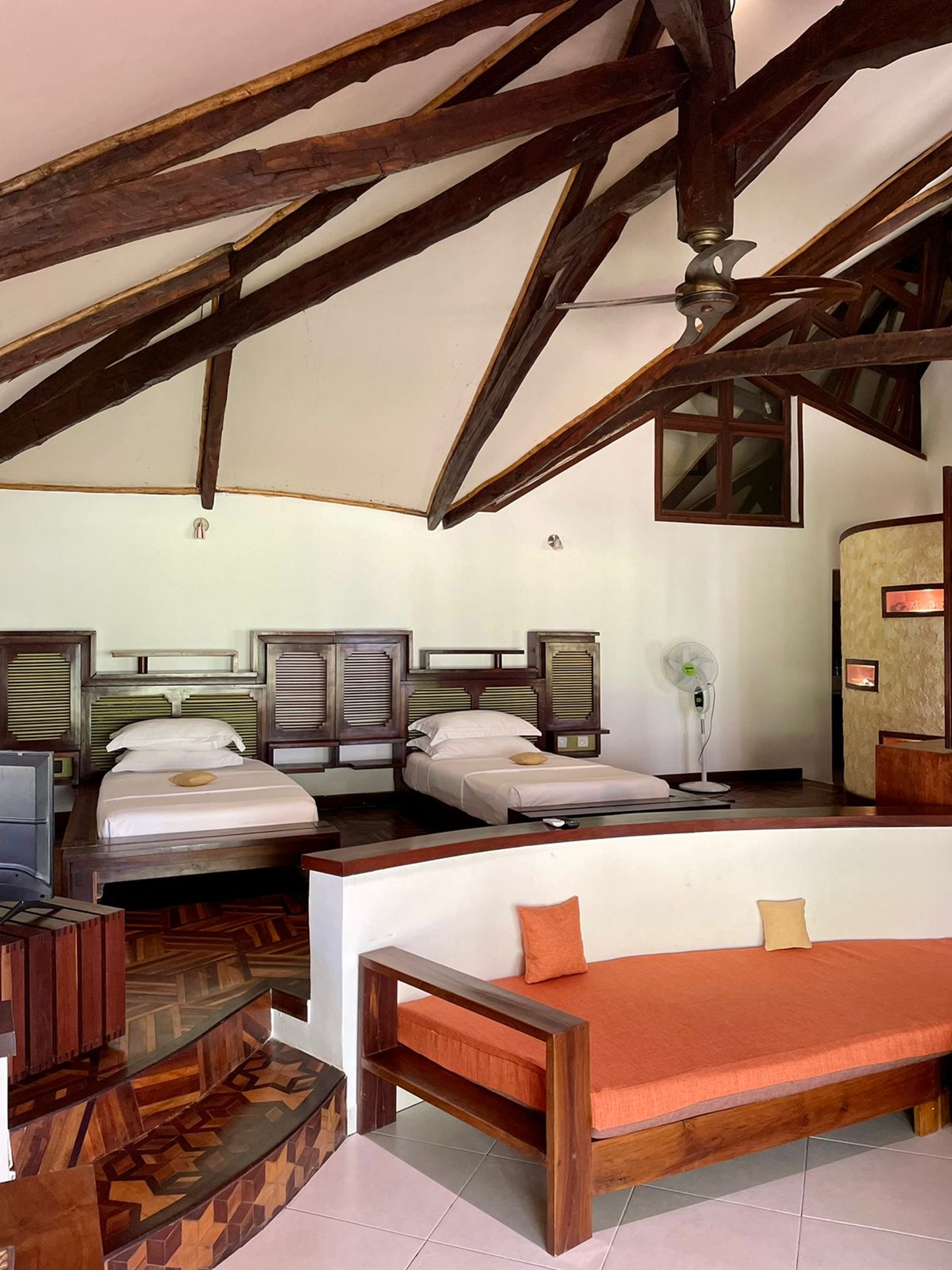 Family Room Capacity 4