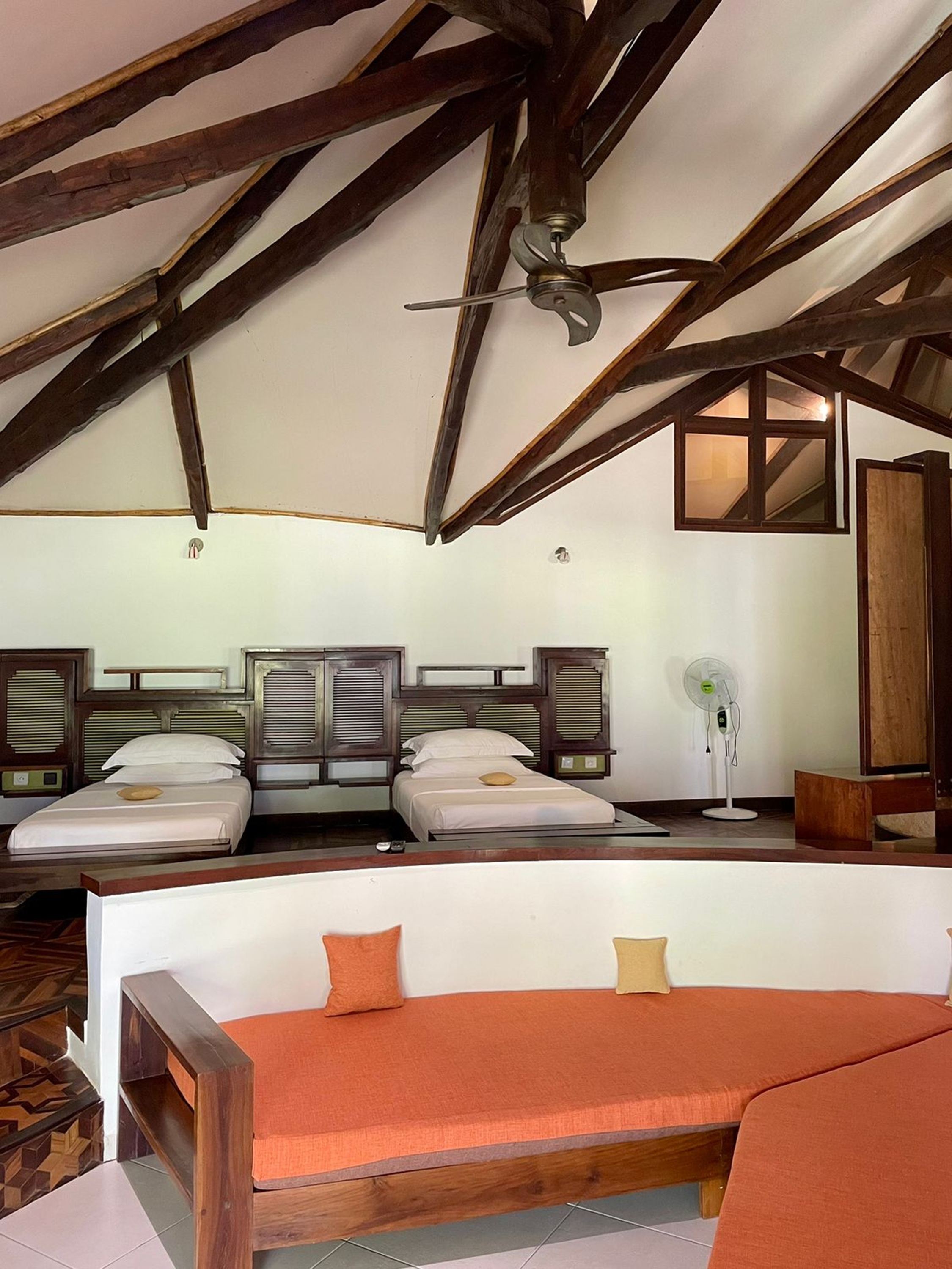 Family Room Capacity 4