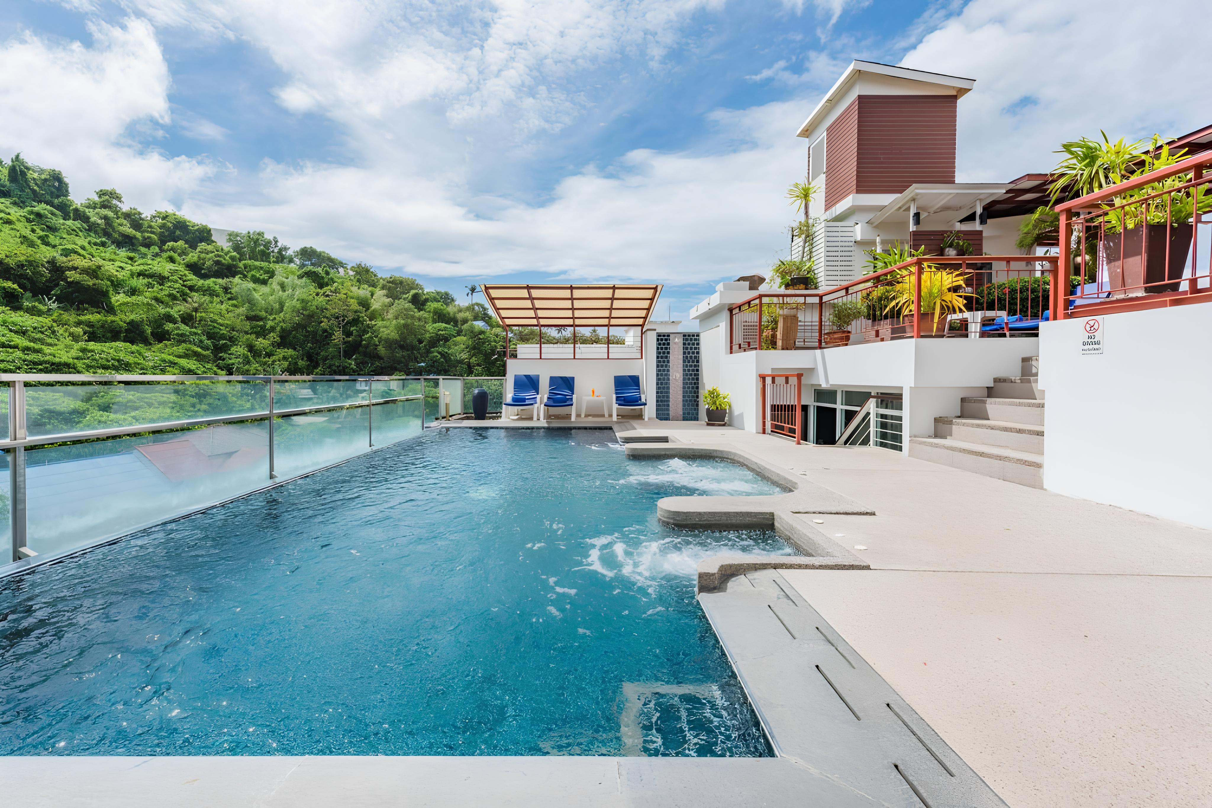 Twin Superior with Views