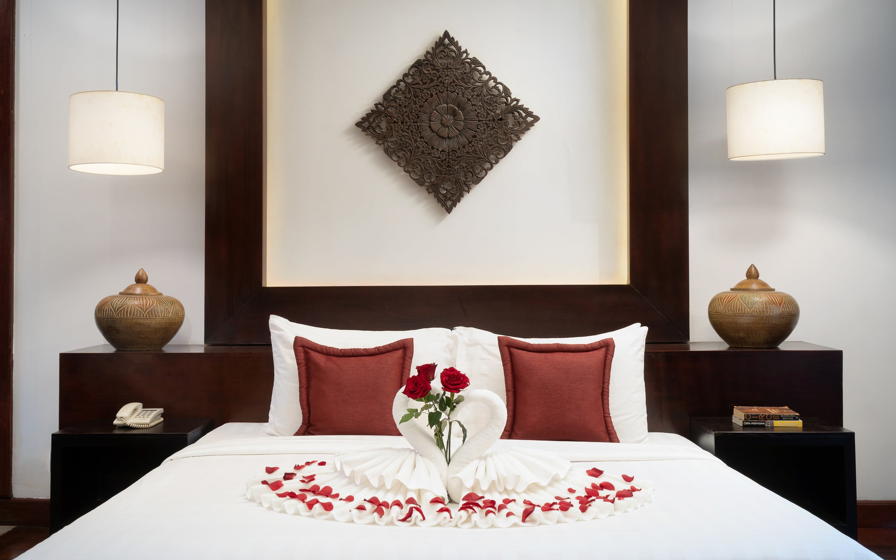 Suite King Size Bed