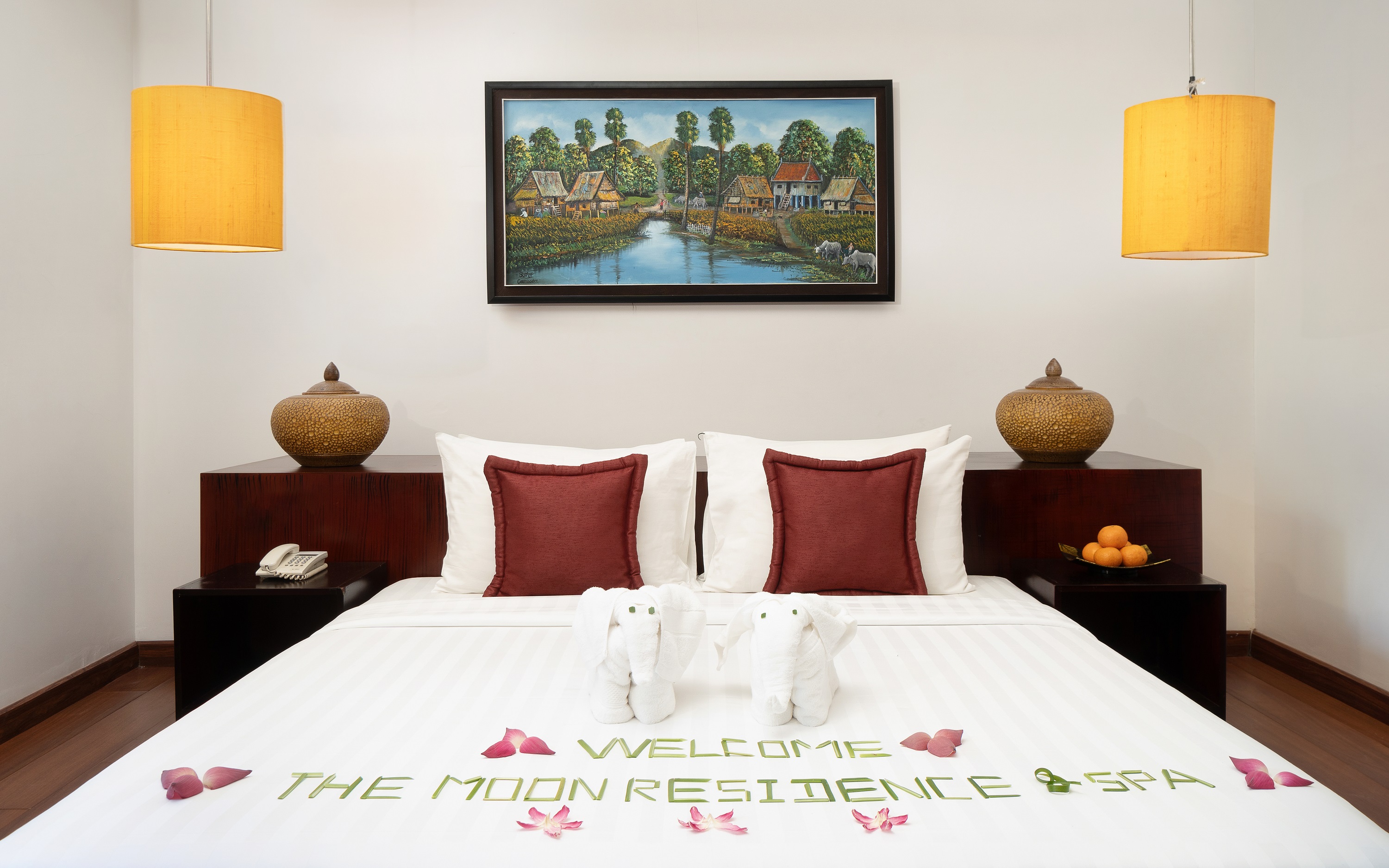 Room King Size Bed