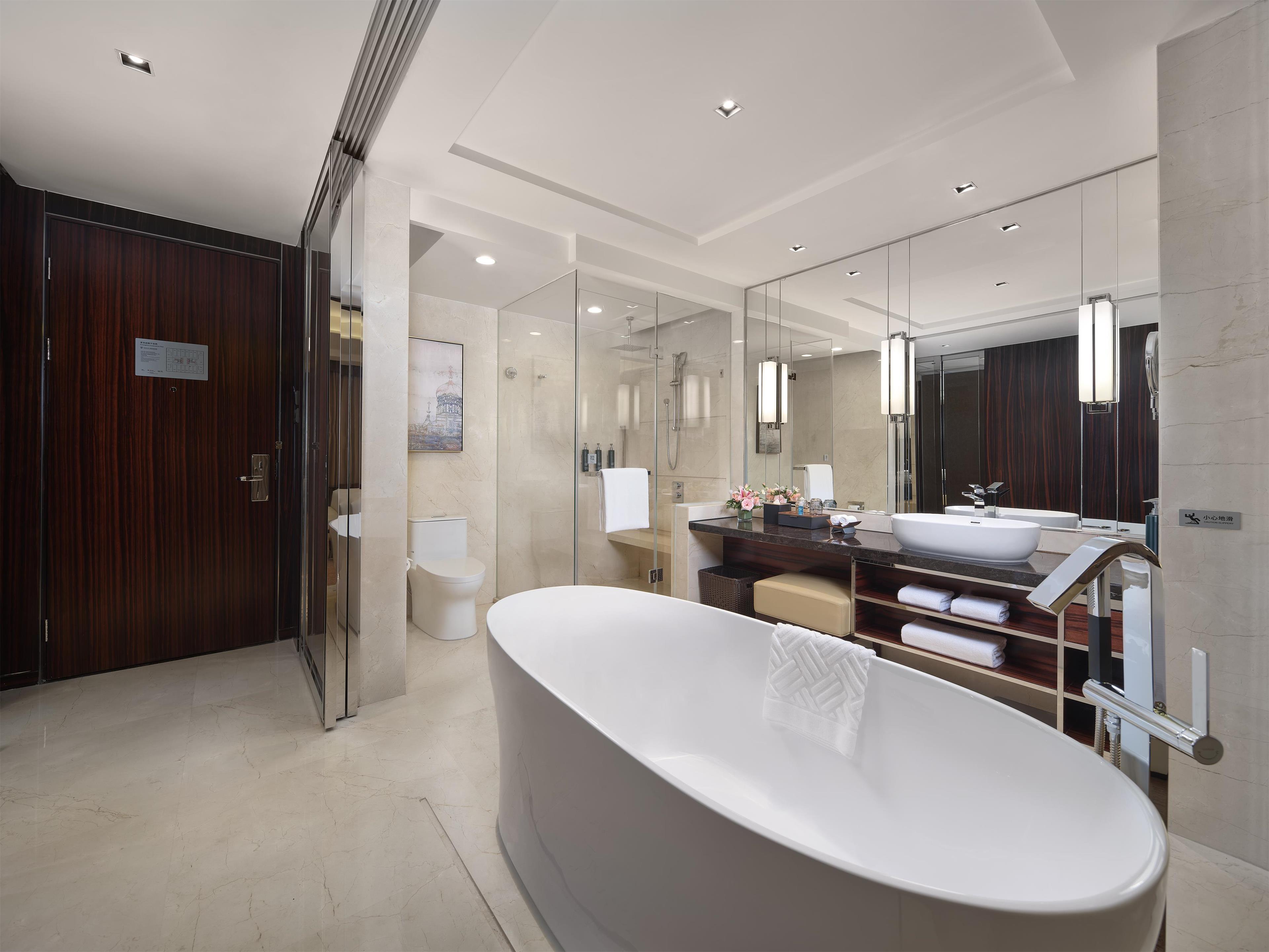 Double Executive King Bed