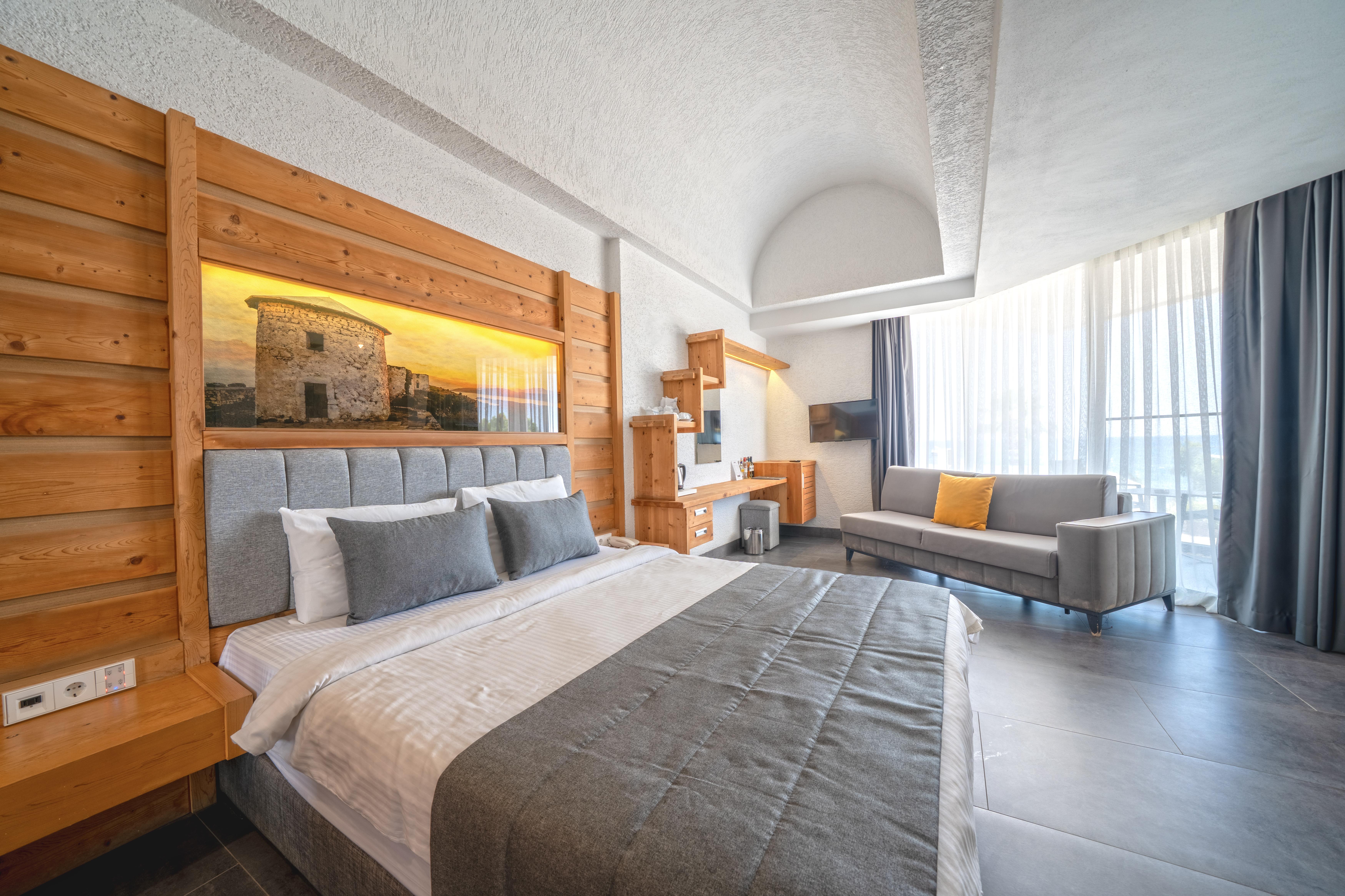 Junior Suite Deluxe with Balcony