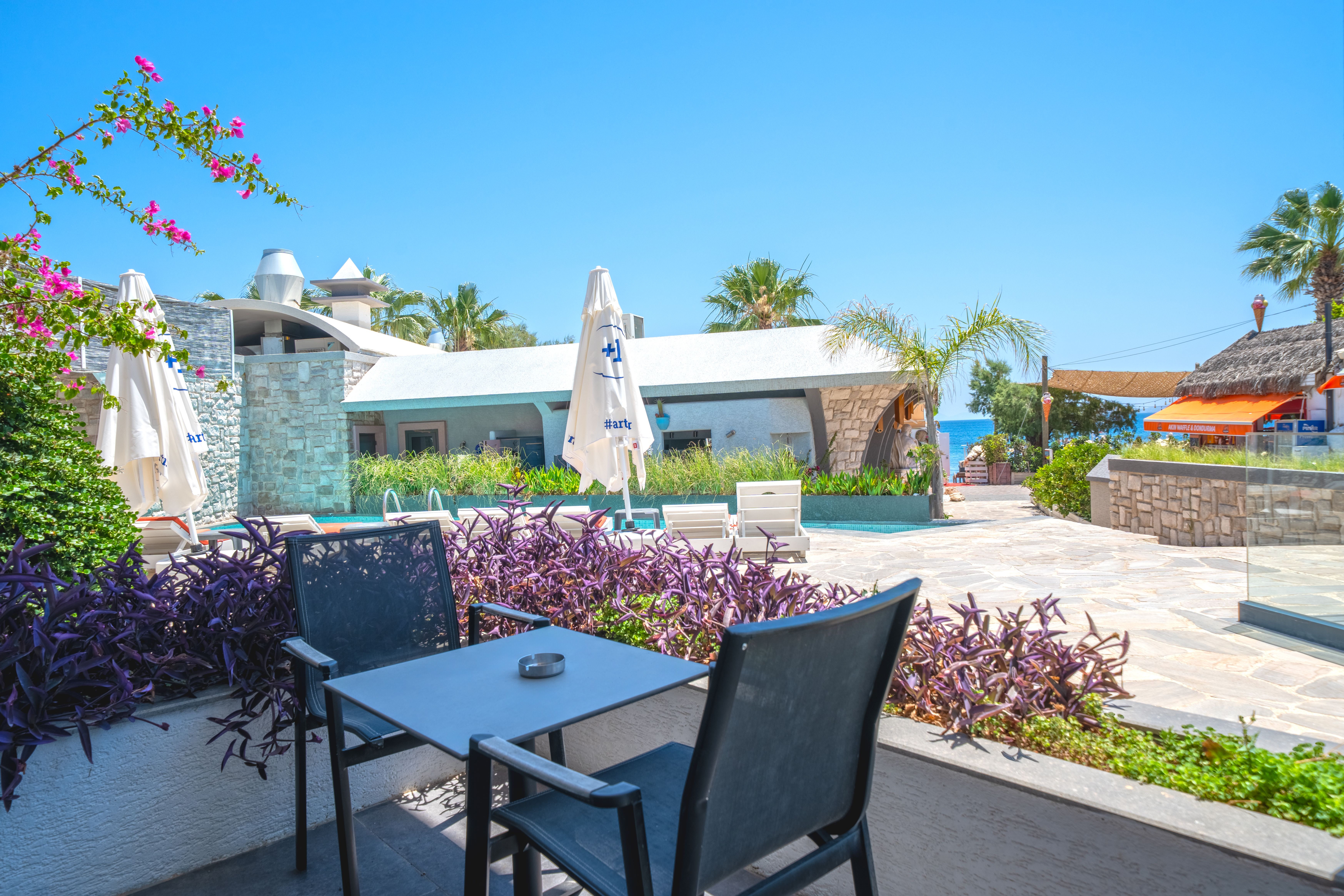 Junior Suite Deluxe with Balcony