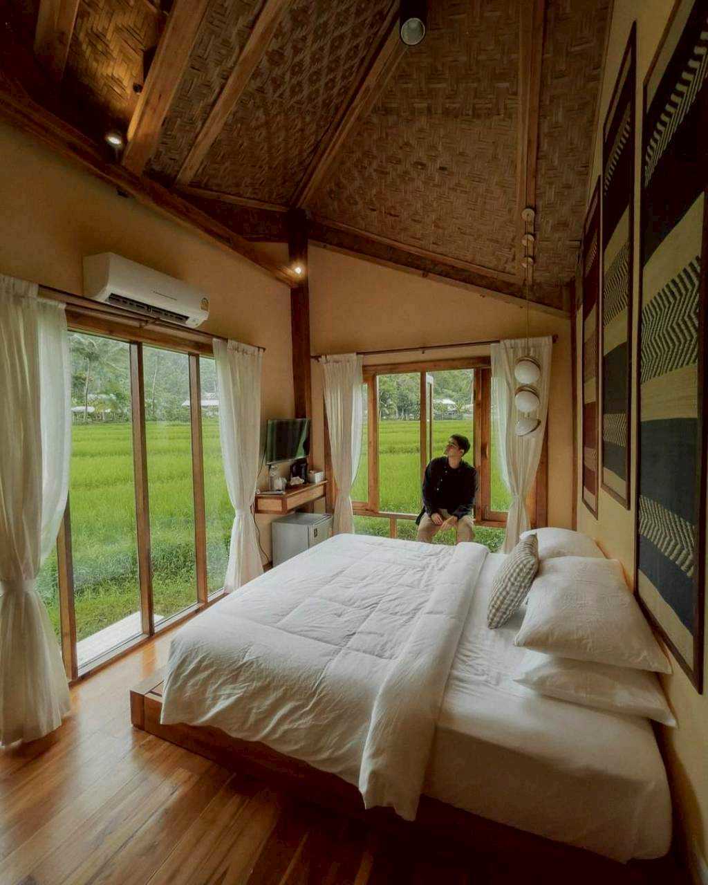 Double Deluxe One Bed