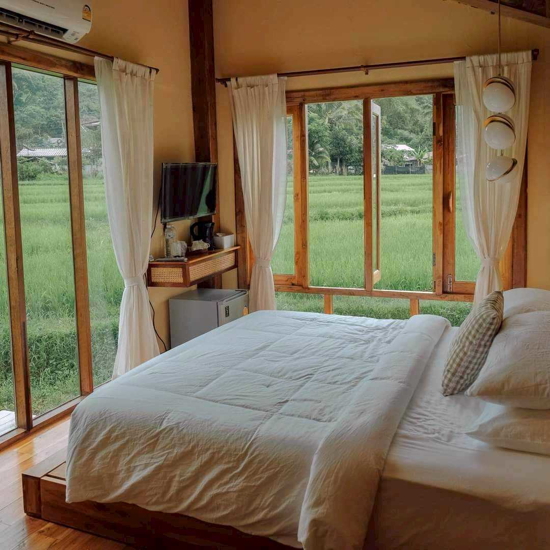 Double Deluxe One Bed