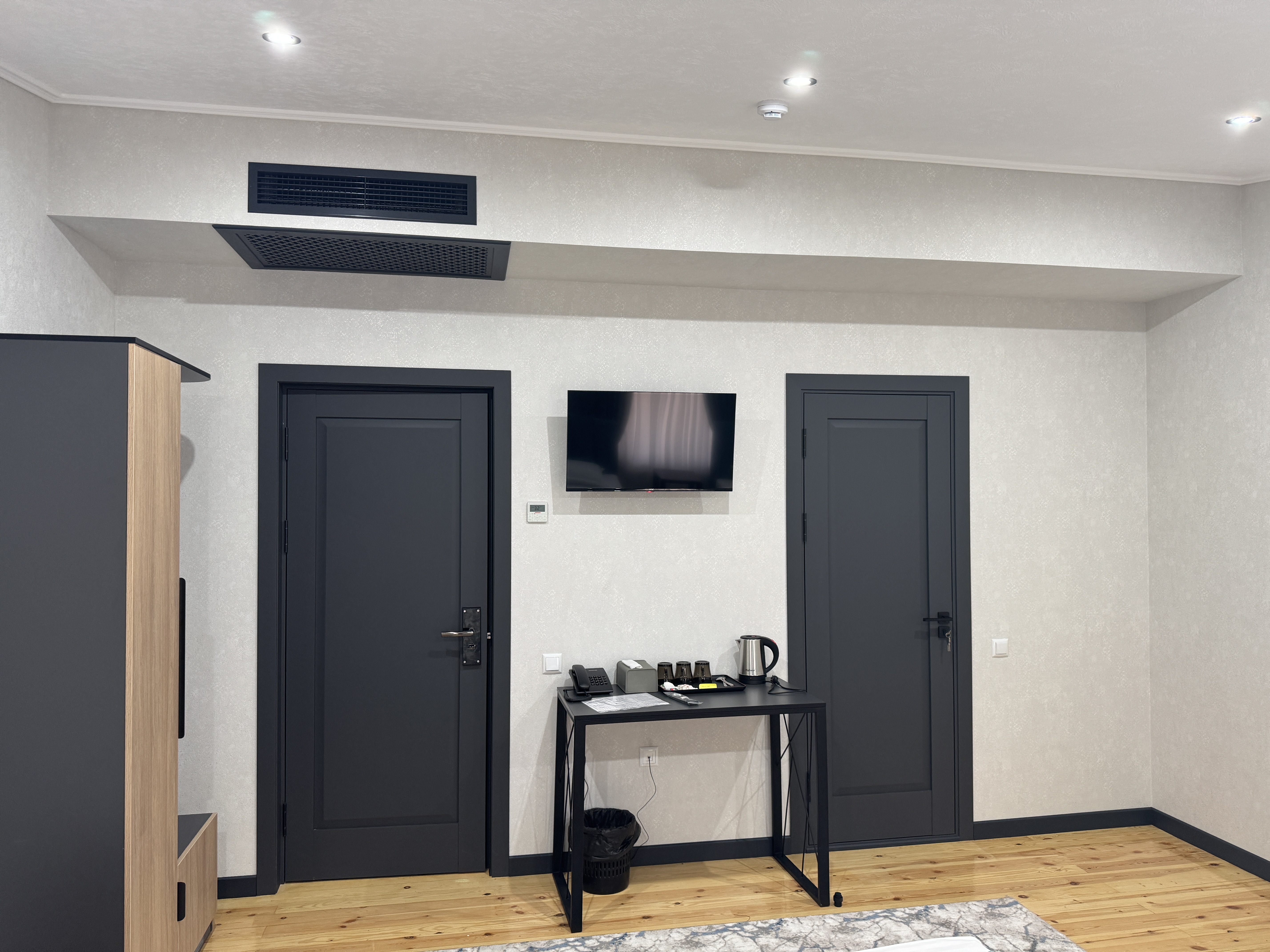 Double or Twin Deluxe Two Beds