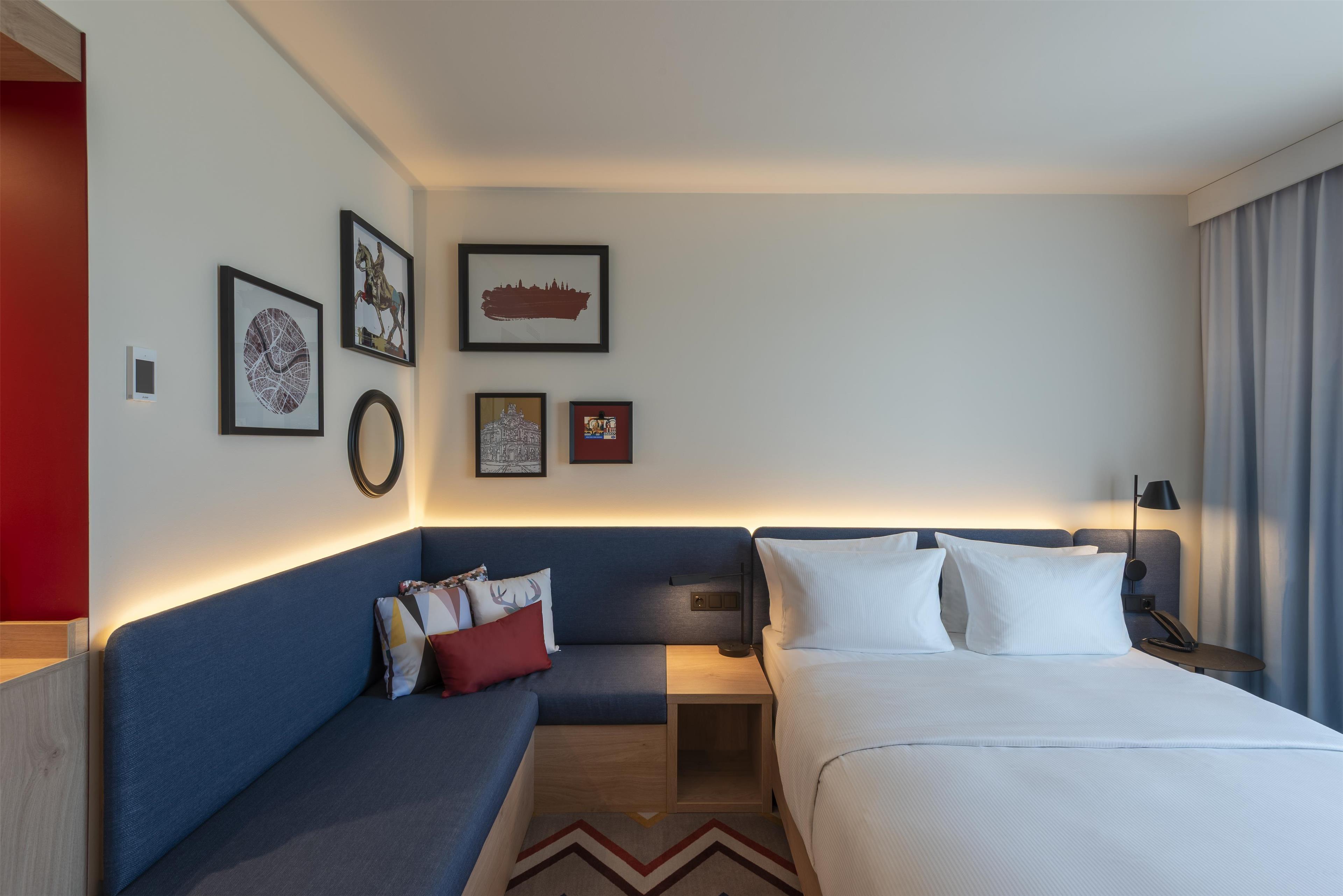 Double Queen Size Bed