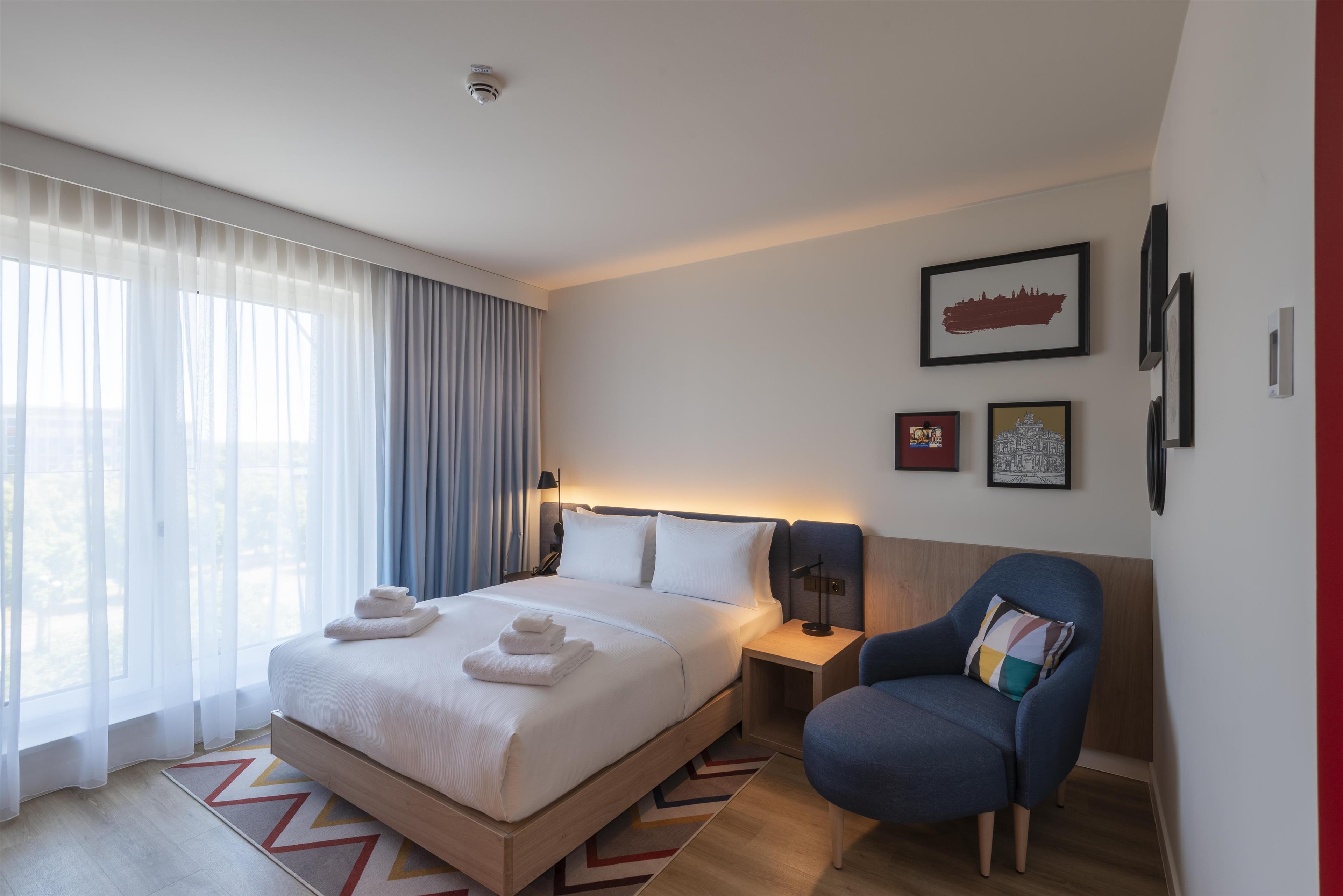 Double Accessible-queen Size Bed