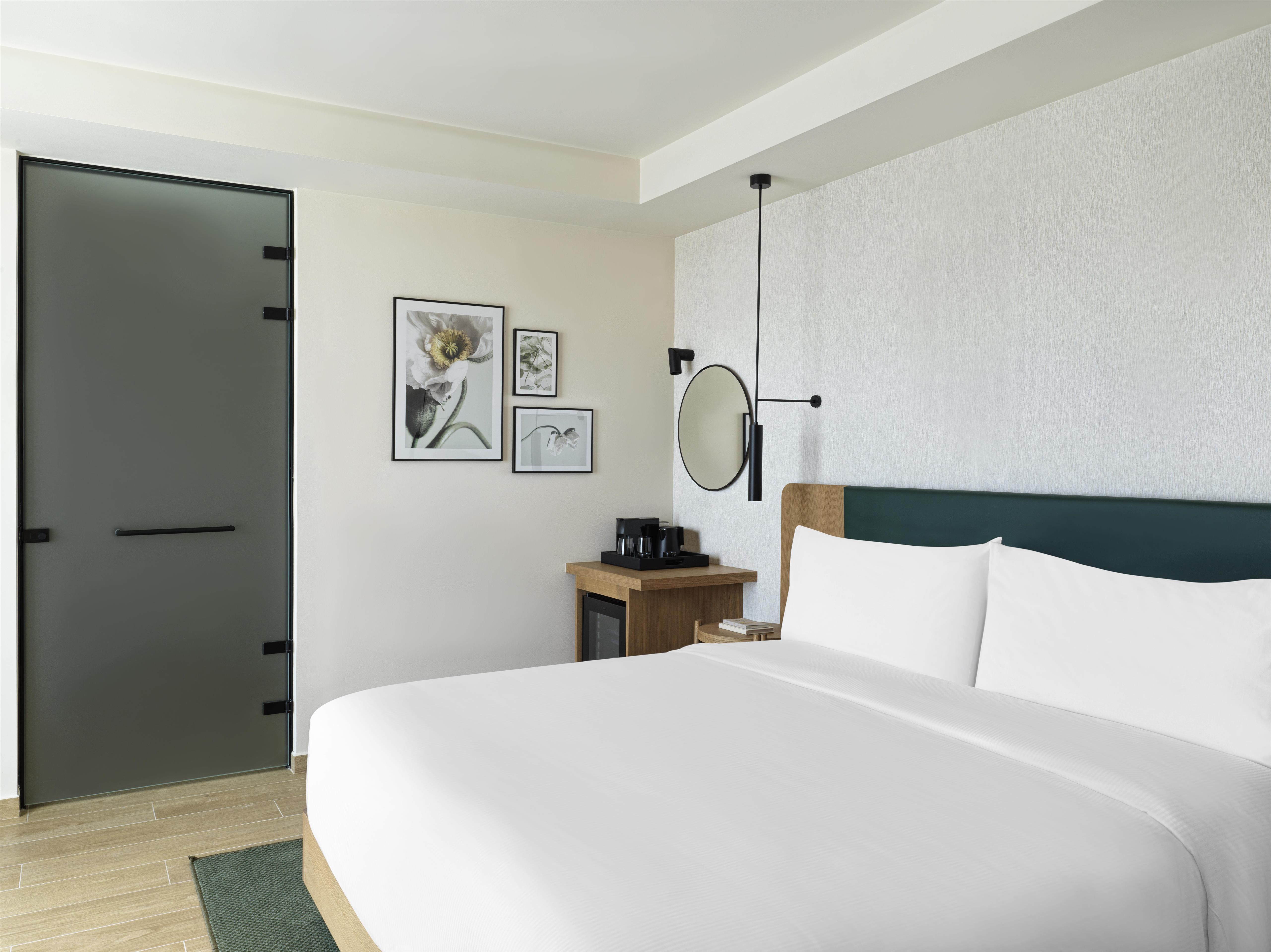 Double Accessible King Size Bed