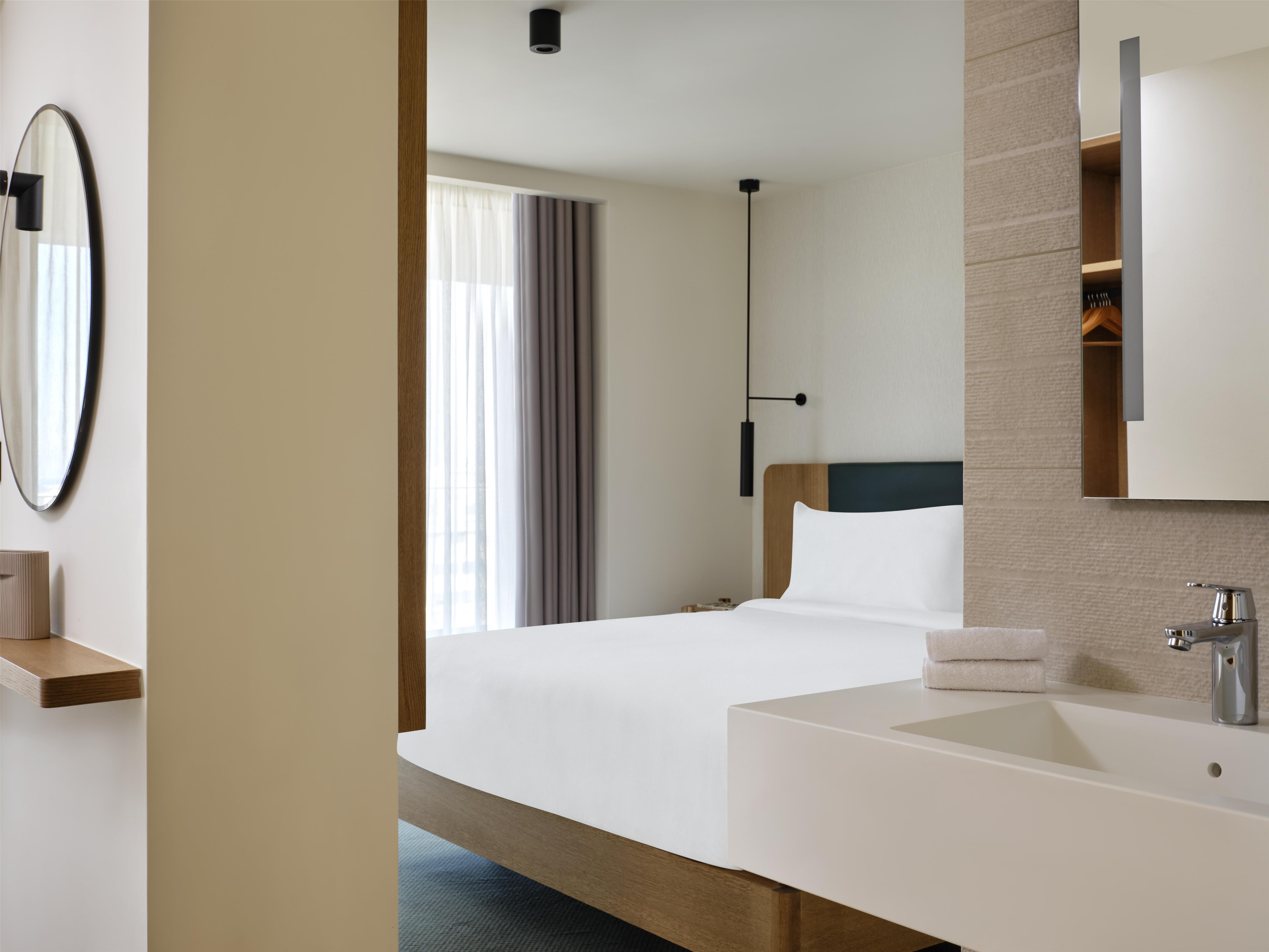 Double Sea View King Bed