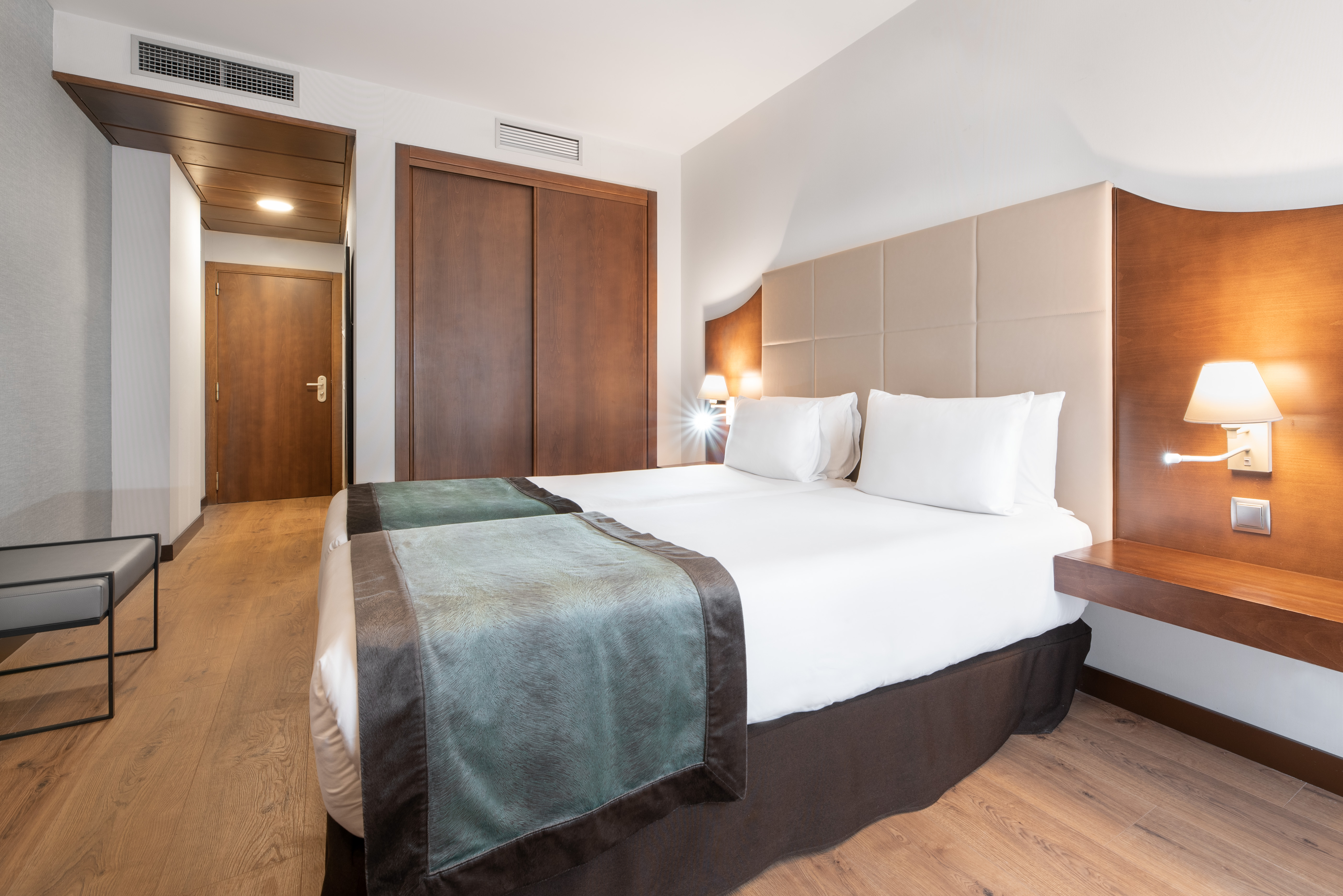 Double or Twin Standard