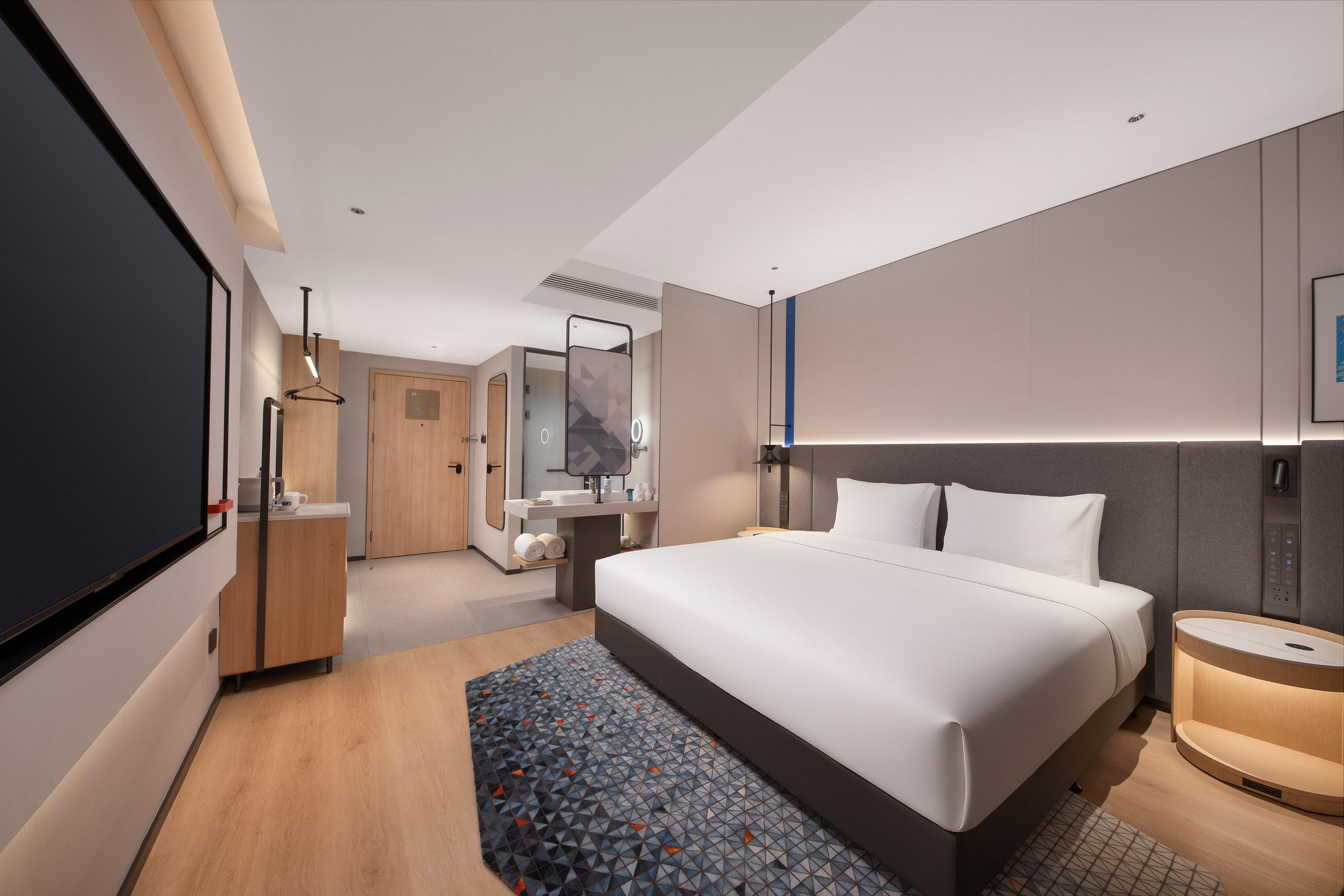 Double King Size Bed