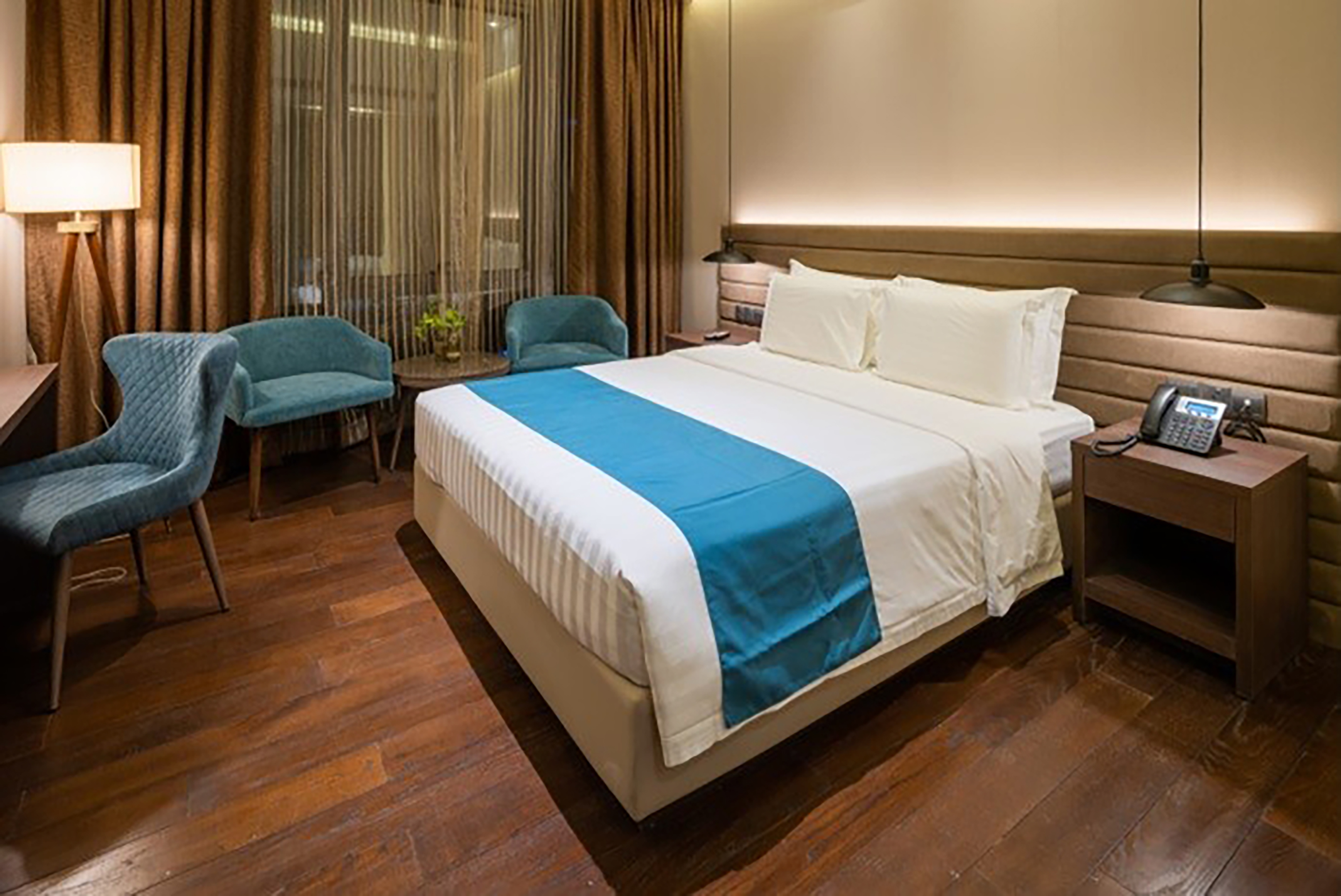 Double Deluxe Queen Bed