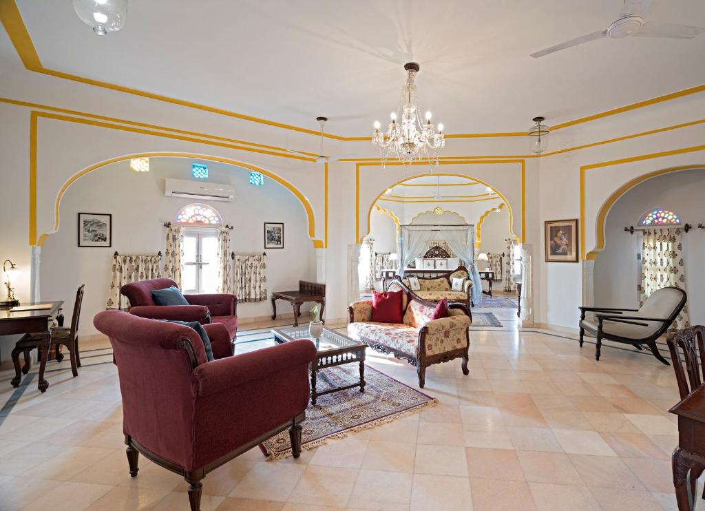 Double or Twin Deluxe