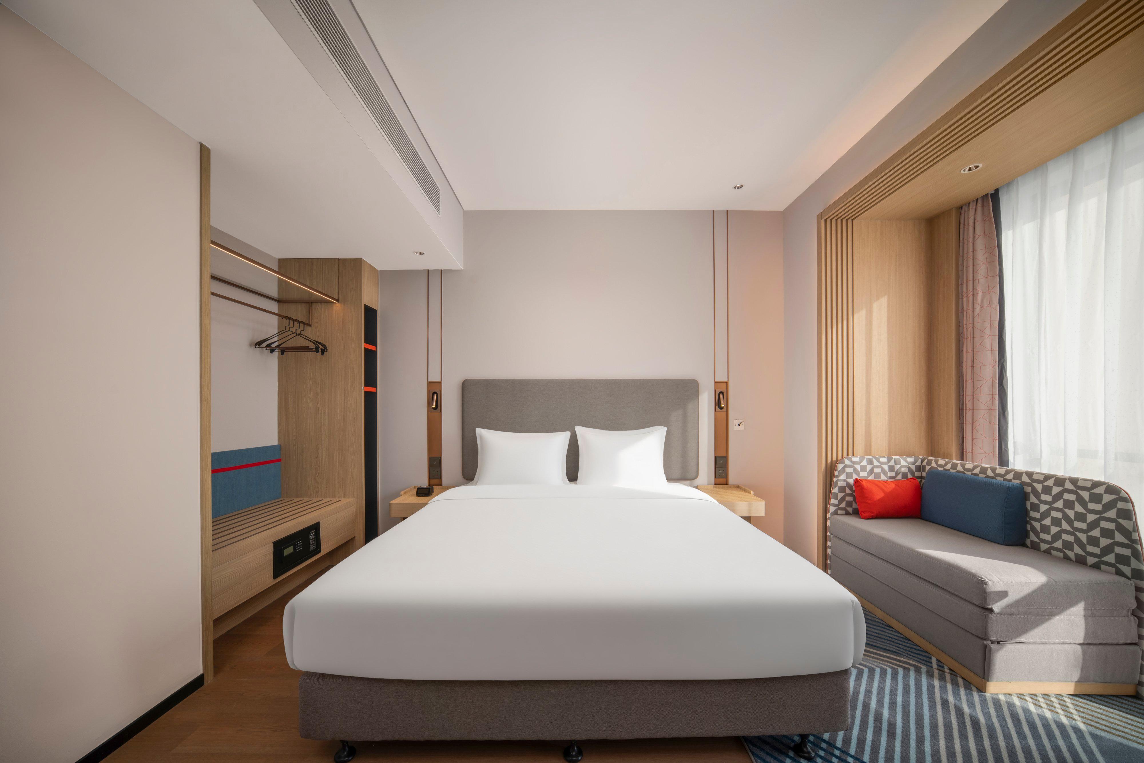 Double King Size Bed