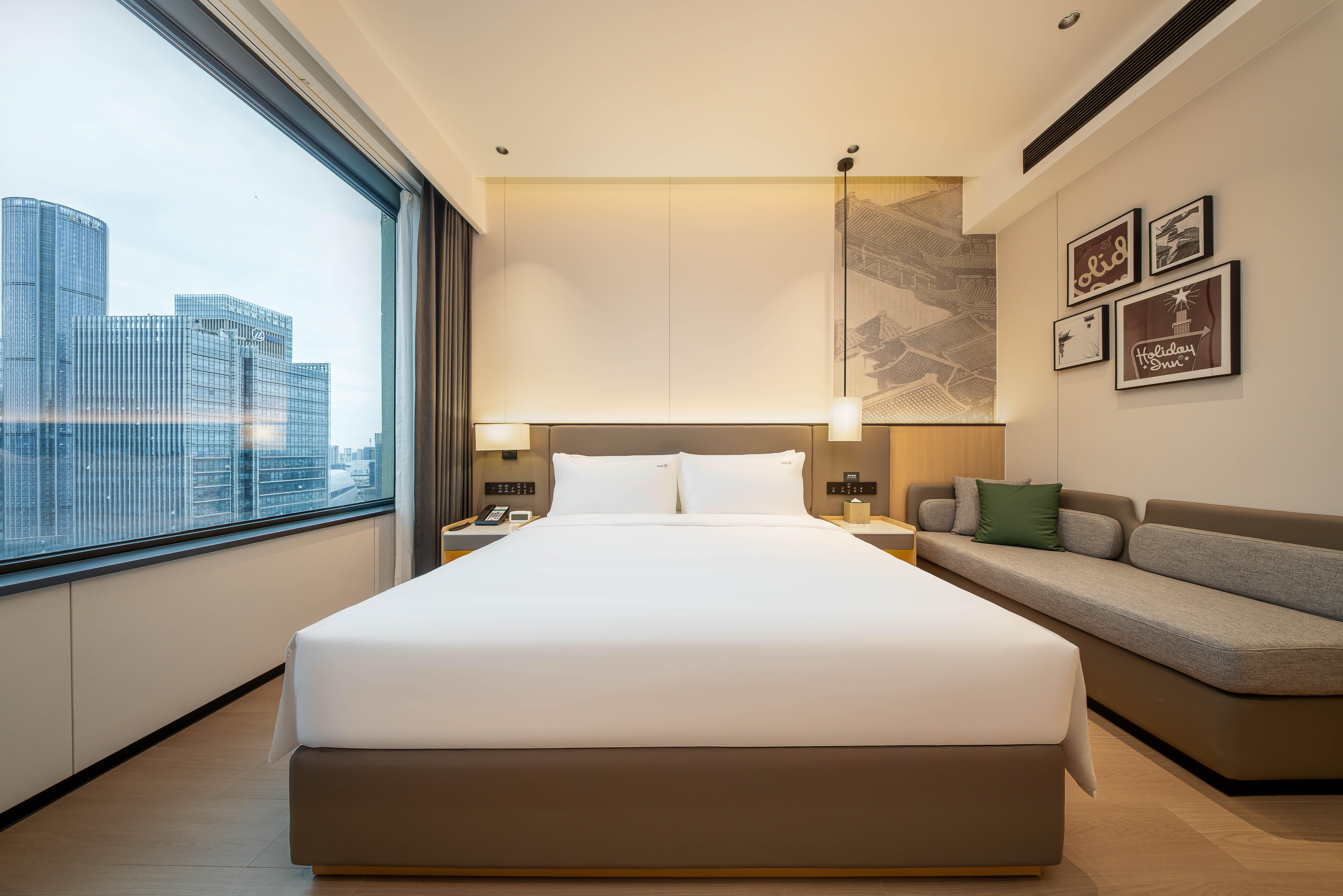 Double or Twin Standard