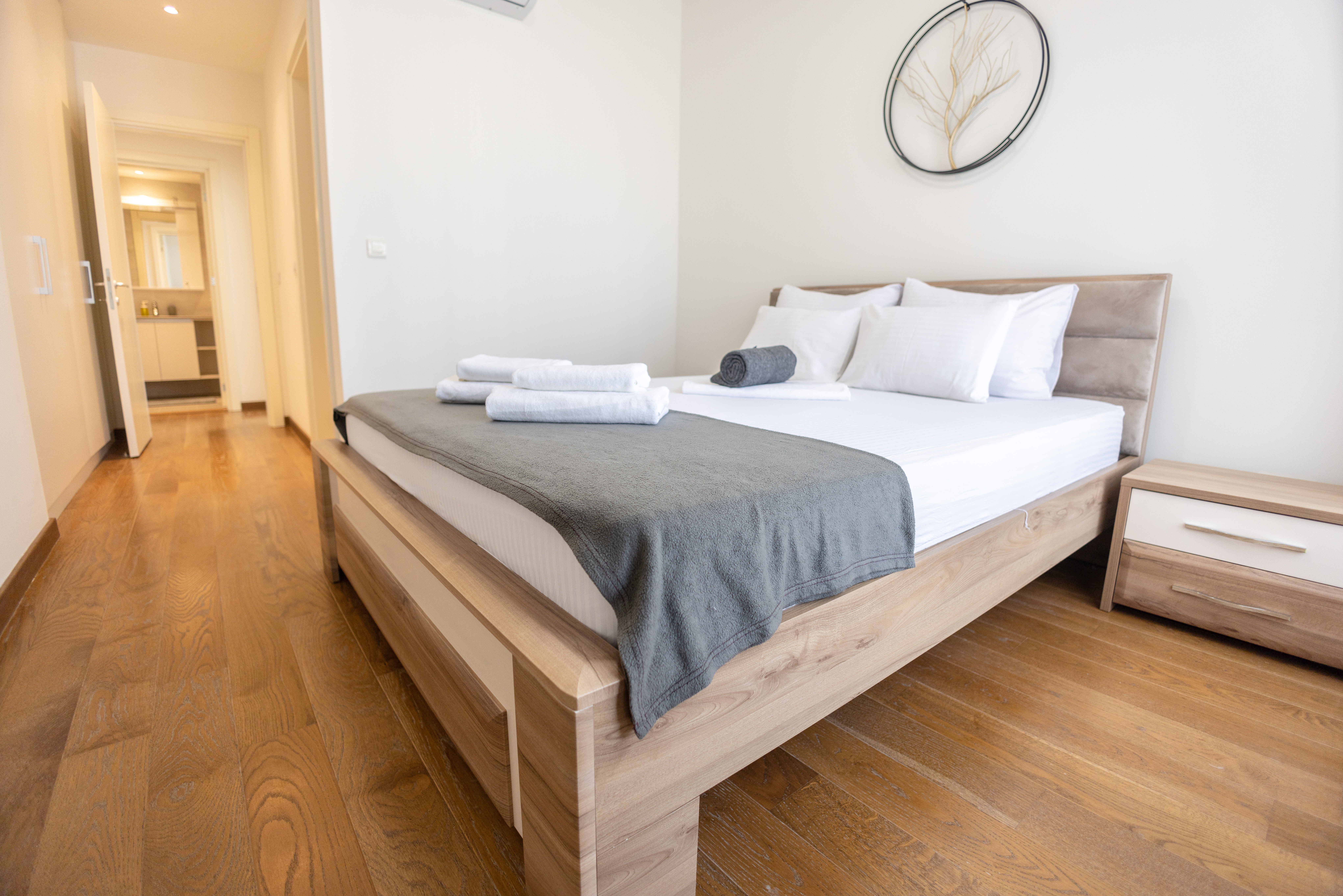 Apartment Two Bedrooms with Views