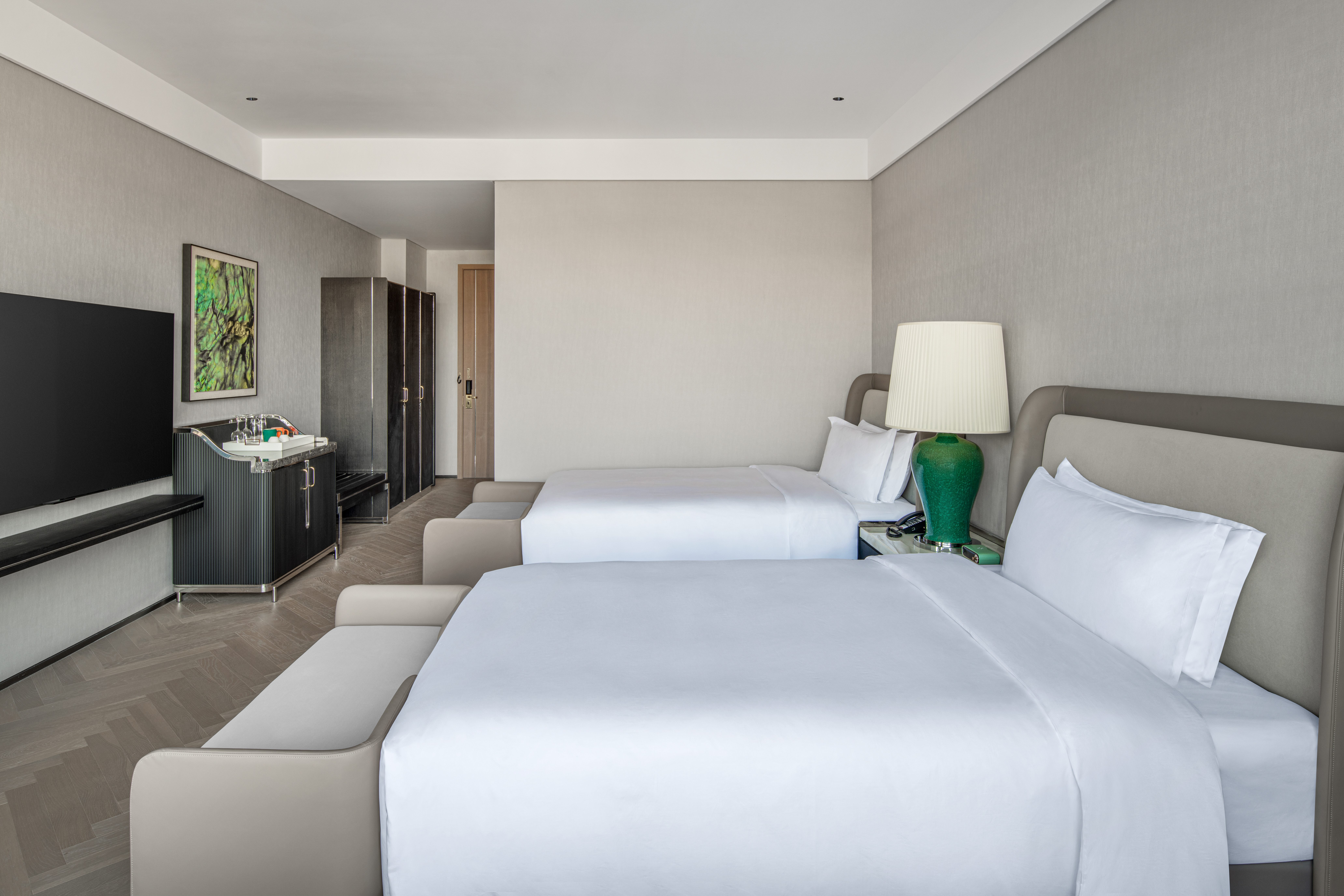 Quadruple Classic Mountain View