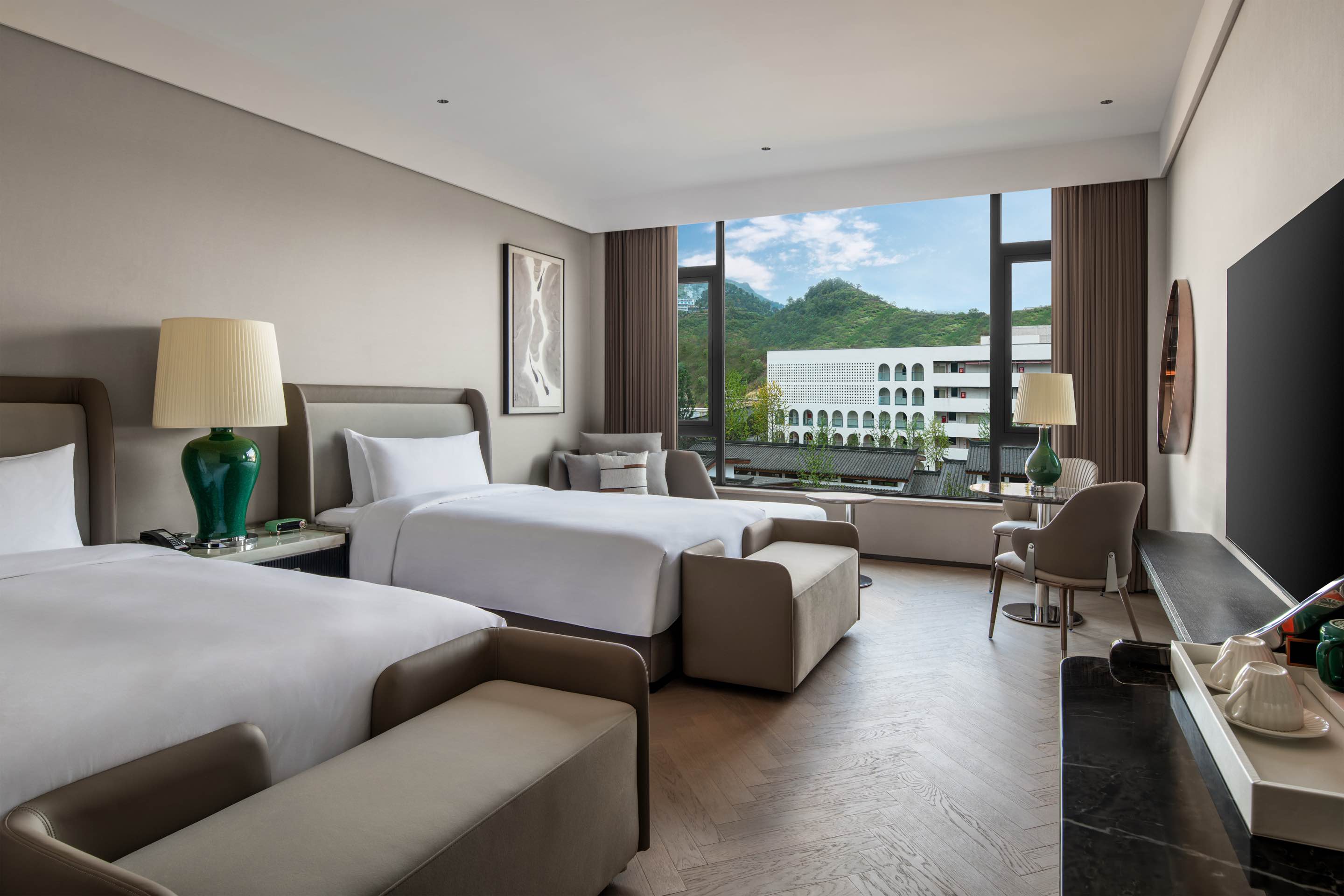 Quadruple Classic Garden View