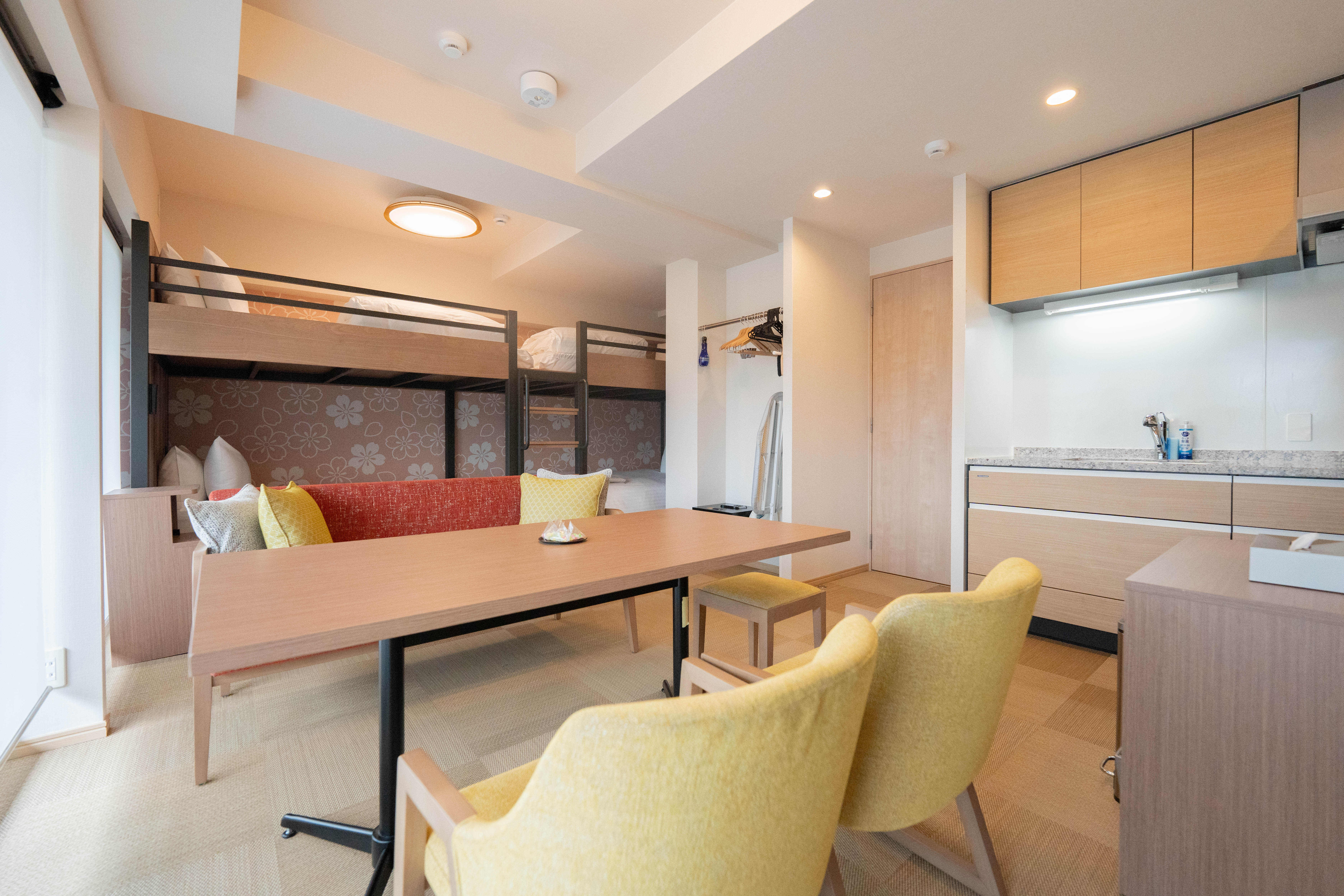 Family Room Capacity 4