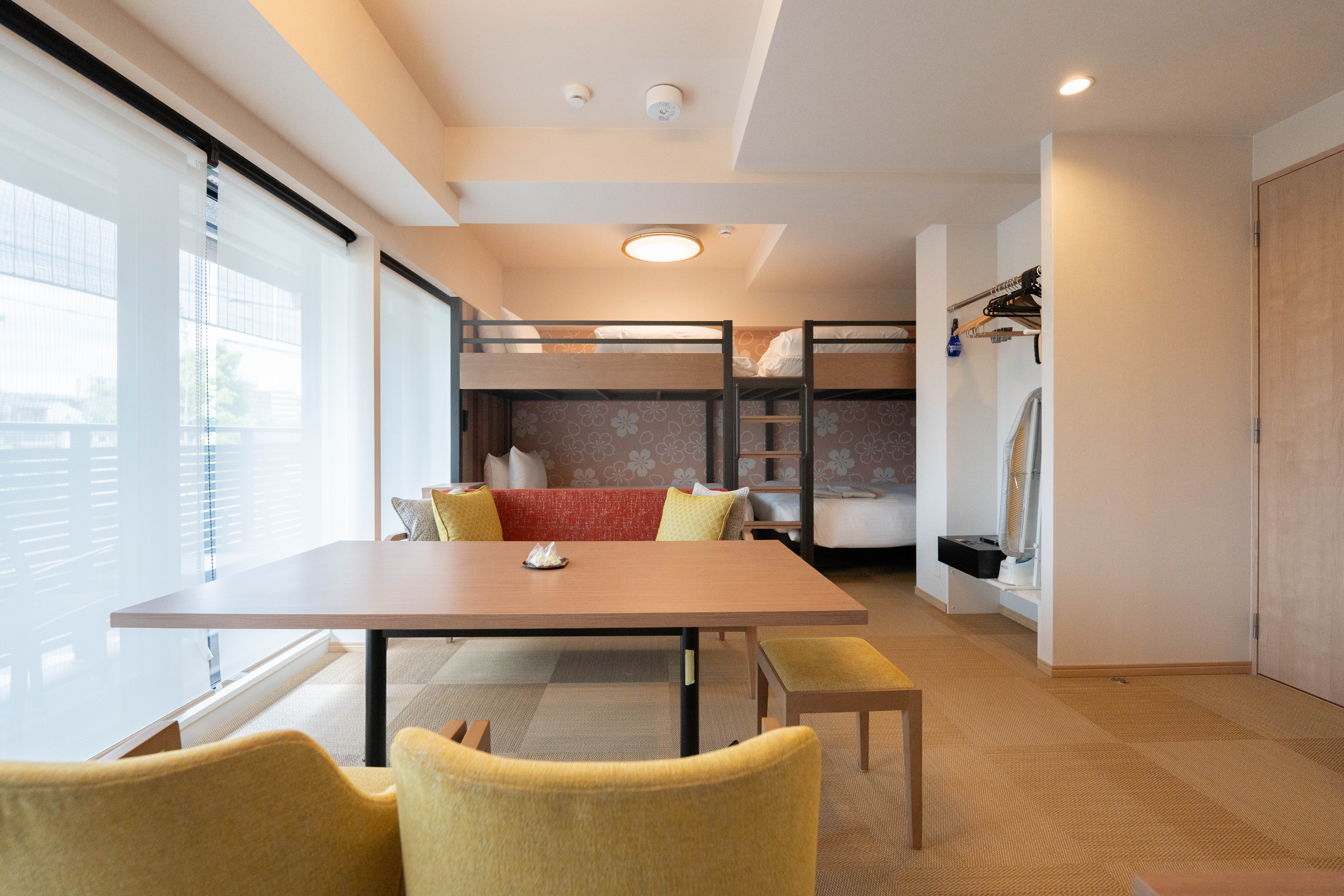 Family Room Capacity 4