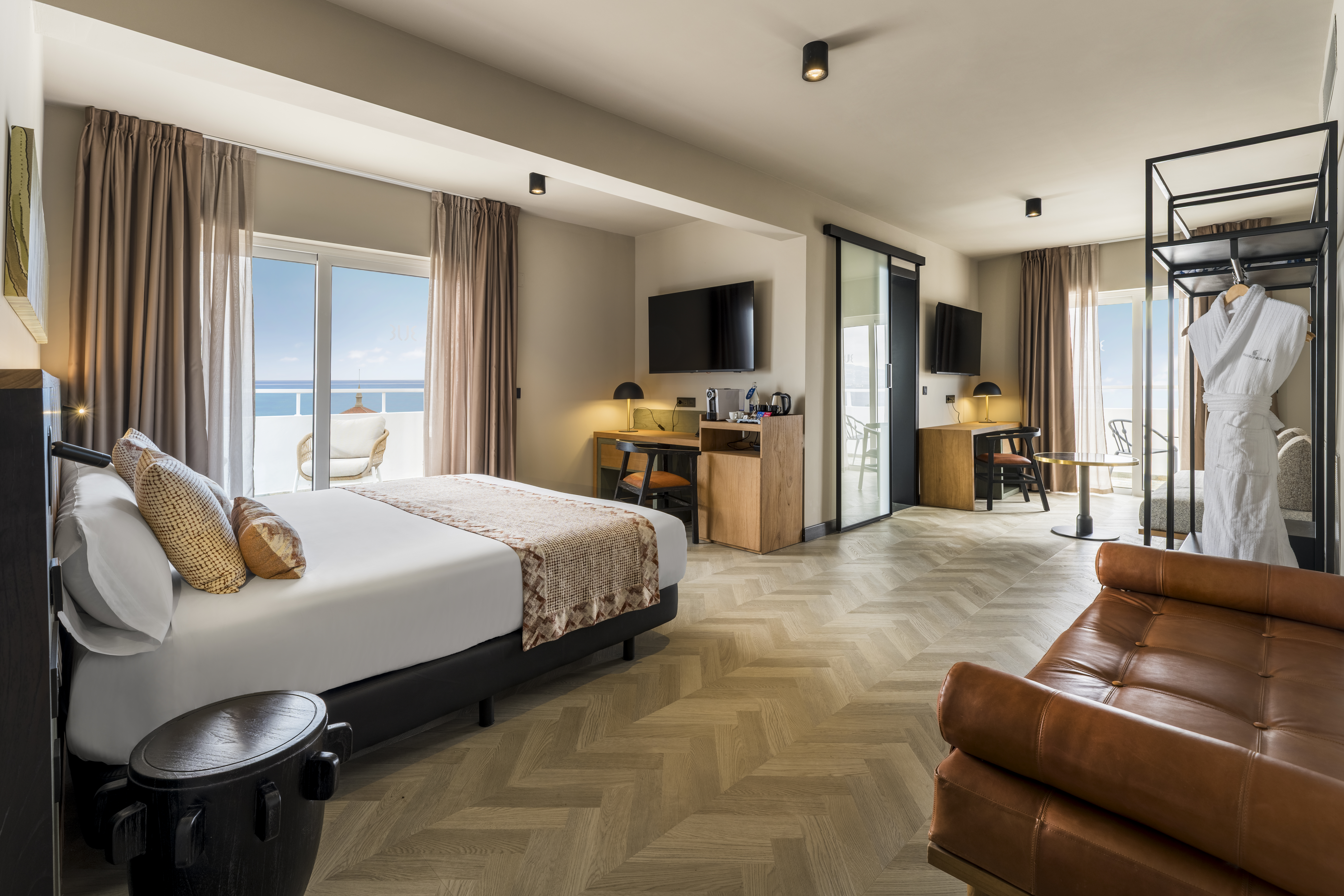 House Penthouse Deluxe