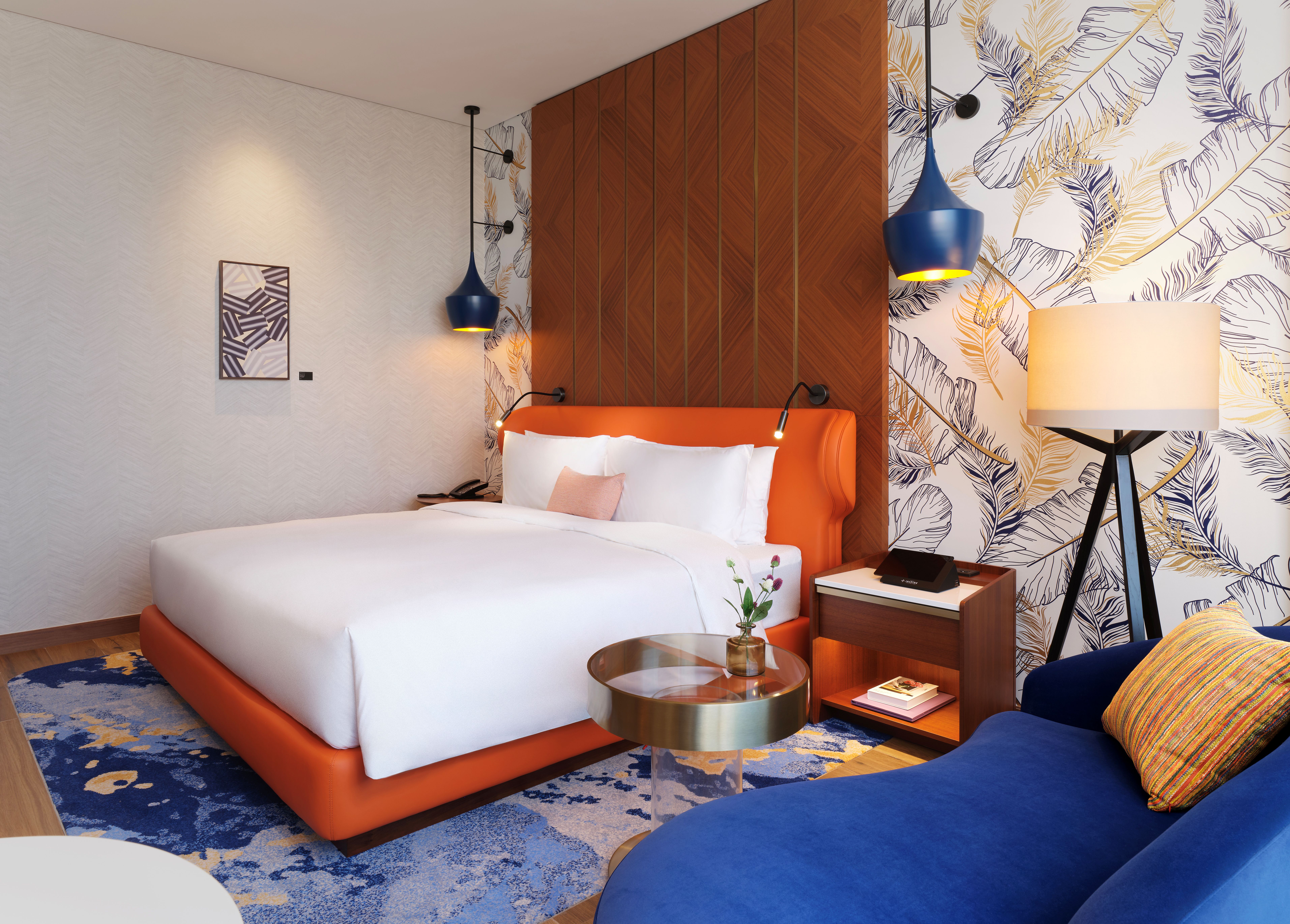 Double Business King Bed