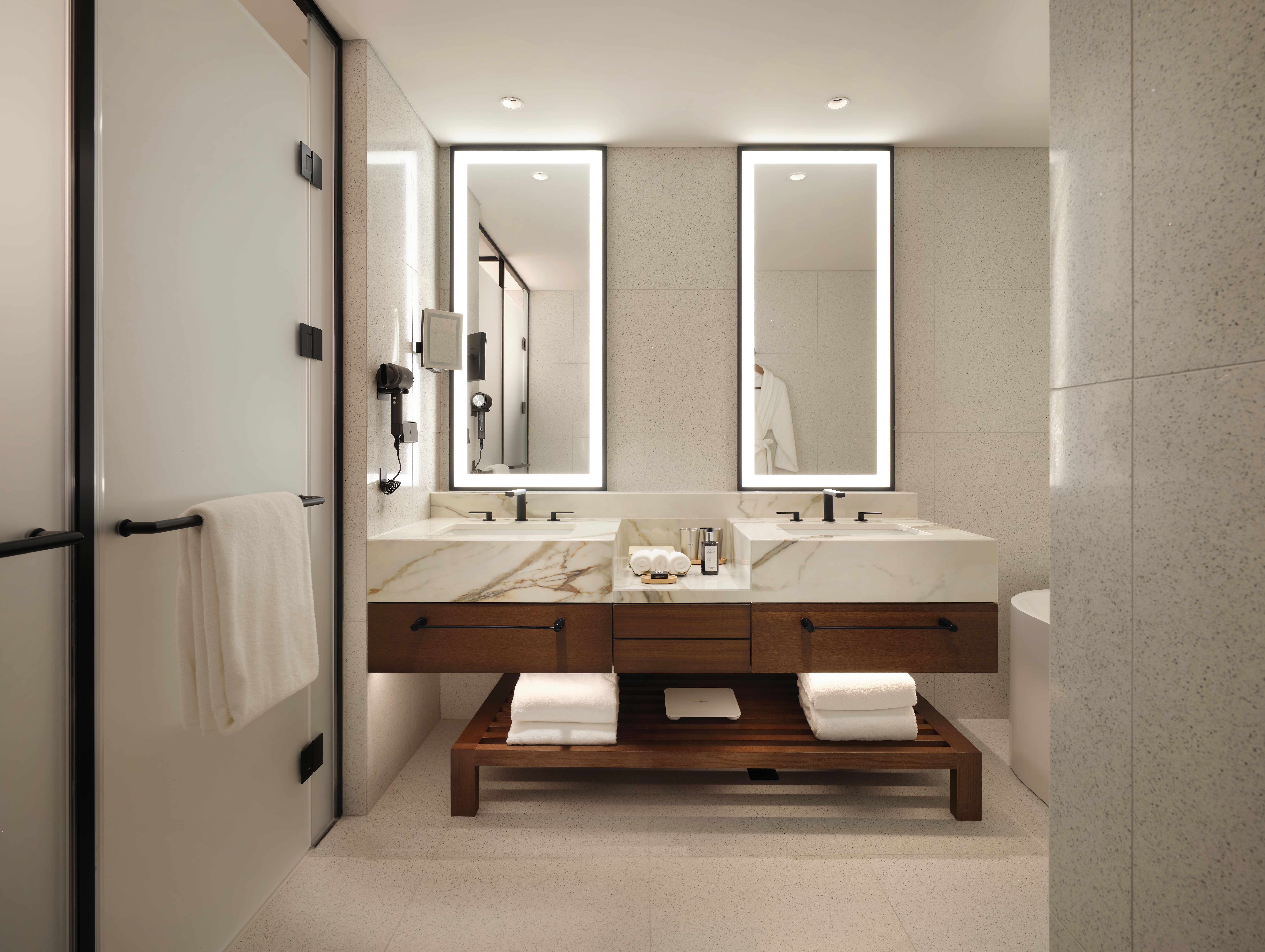 Double Business Deluxe