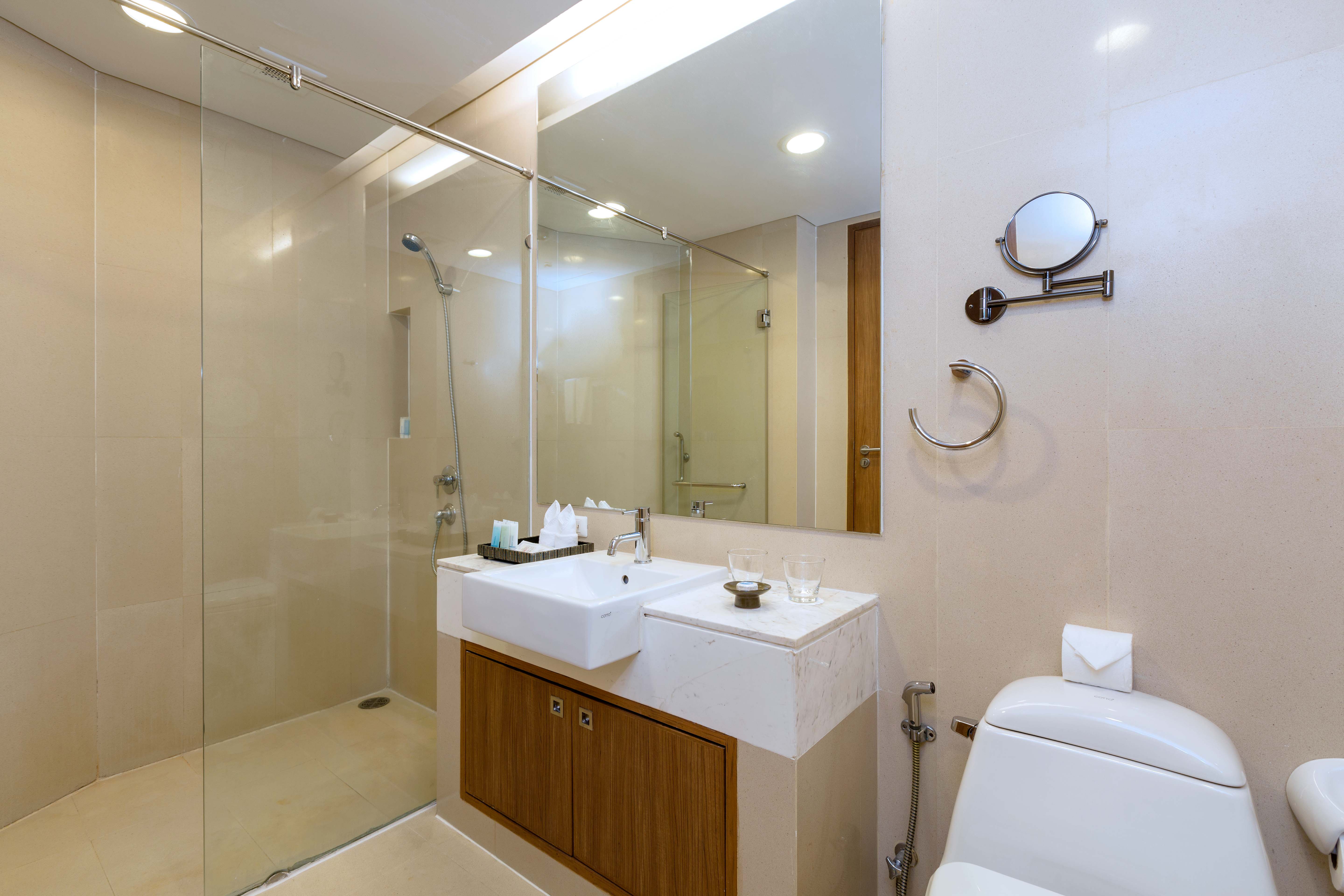 Double Deluxe King Bed