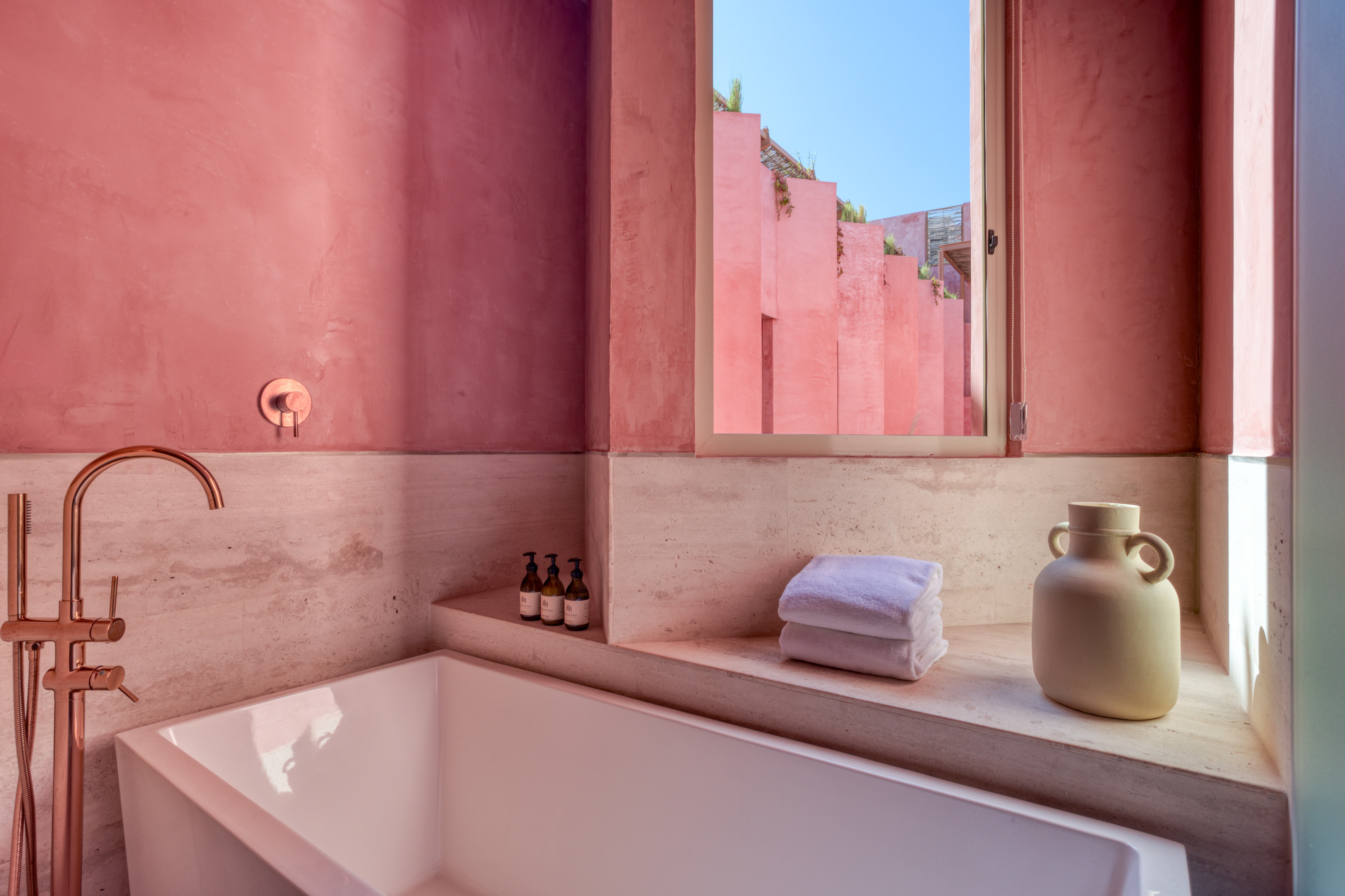 Suite Deluxe Two Beds