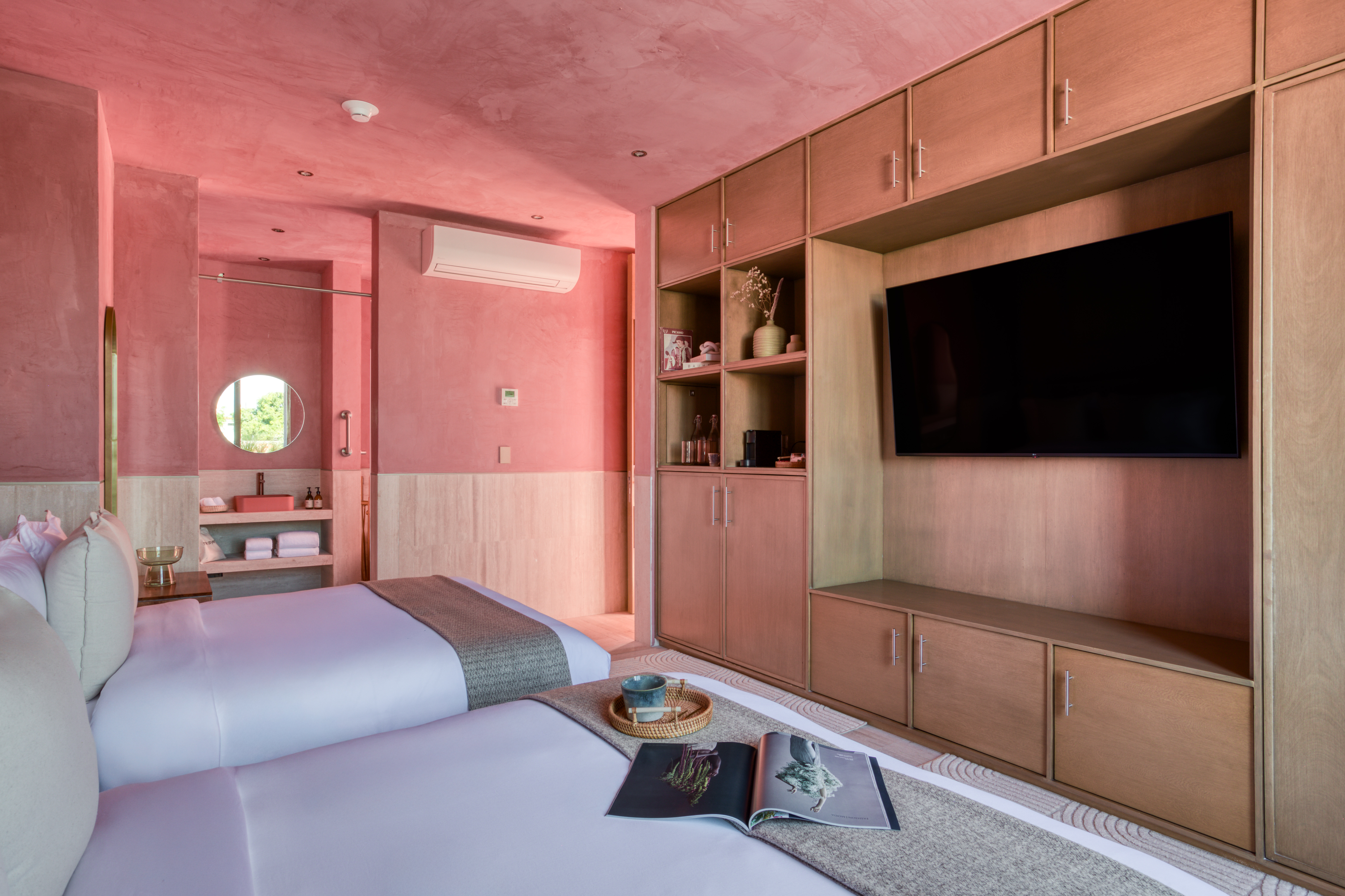 Suite Deluxe Two Beds