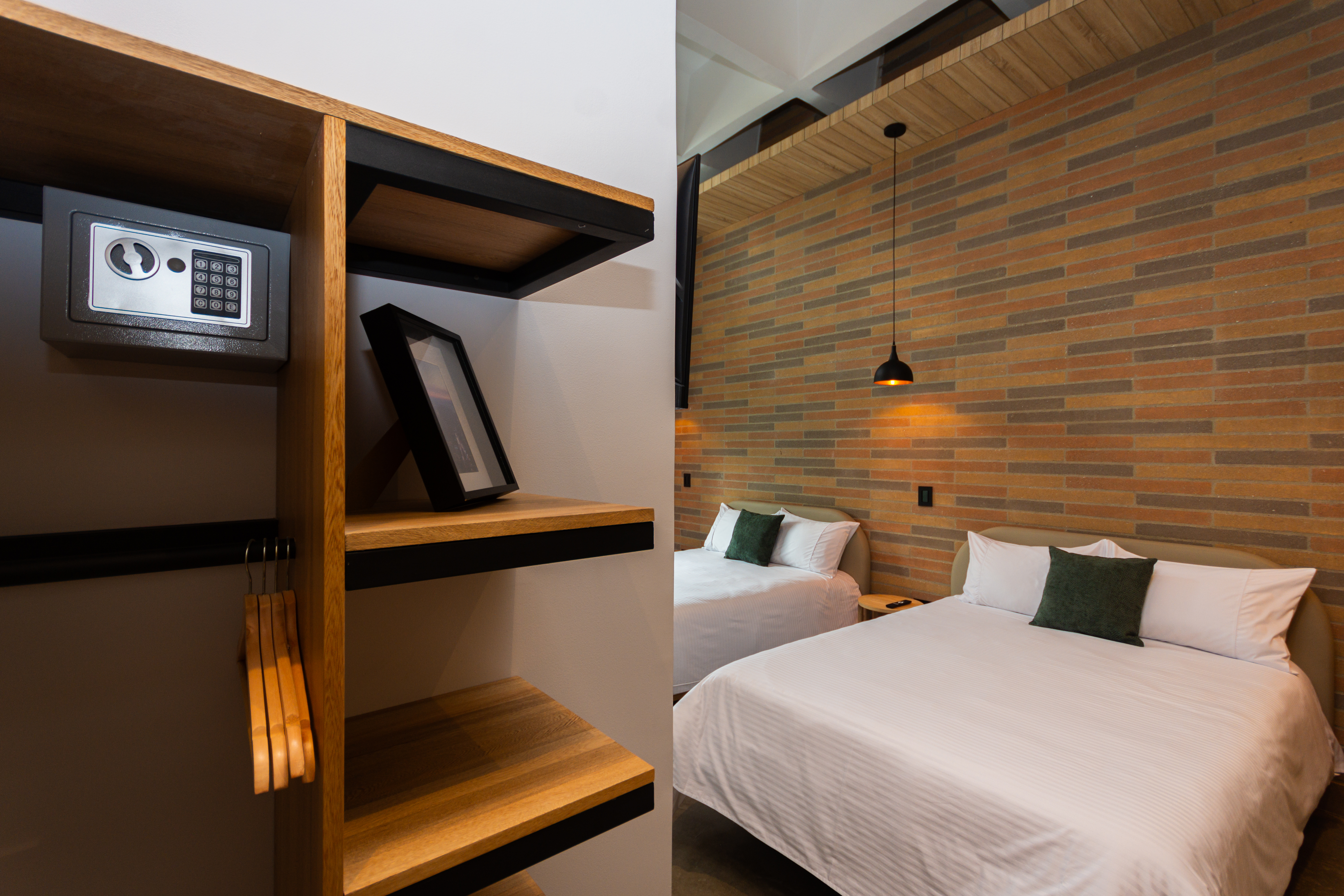 Twin Deluxe City View