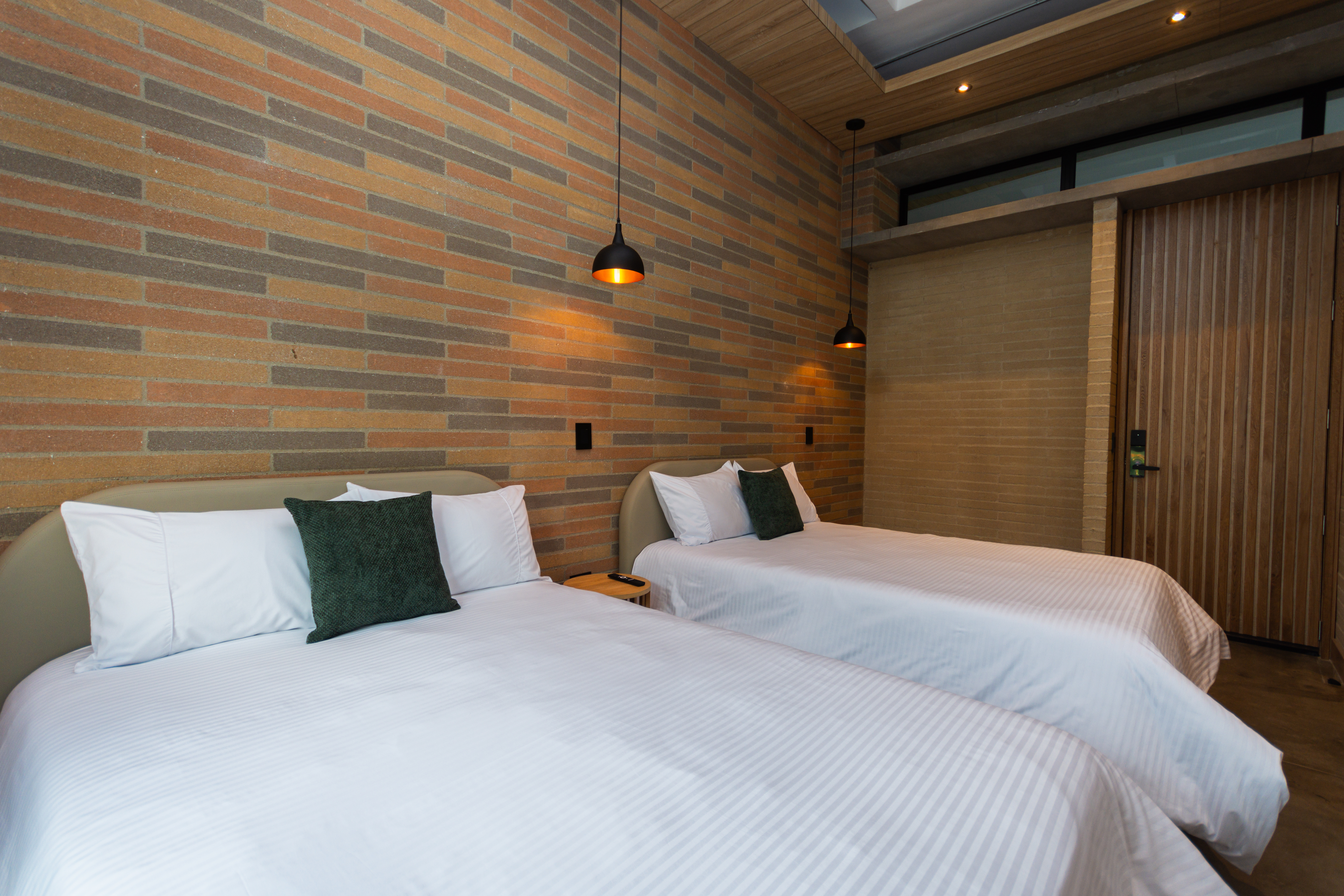 Twin Deluxe City View