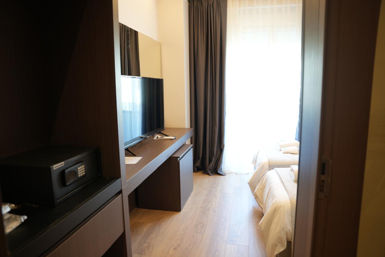 Double or Twin Deluxe