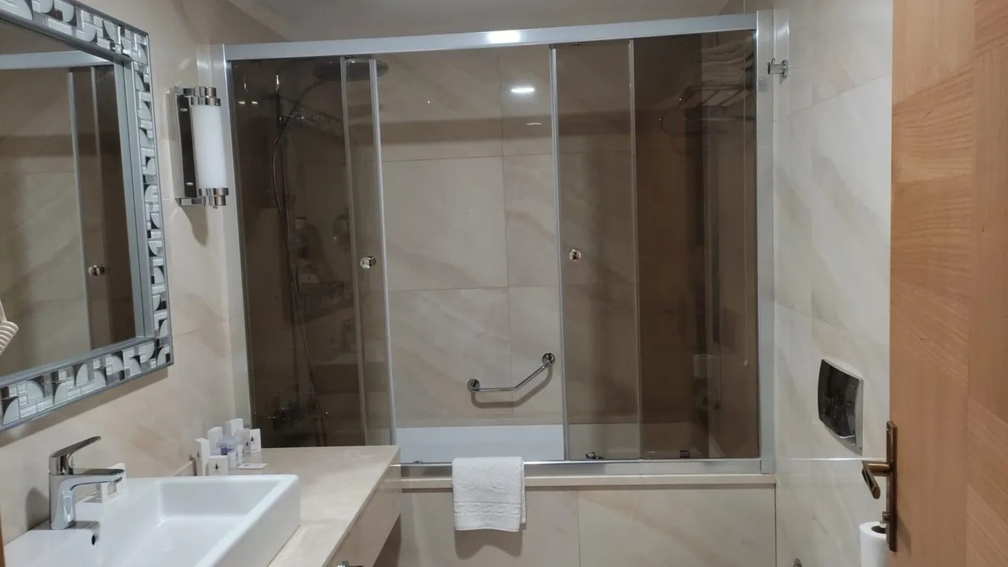 Family Room Classic Two Bedrooms