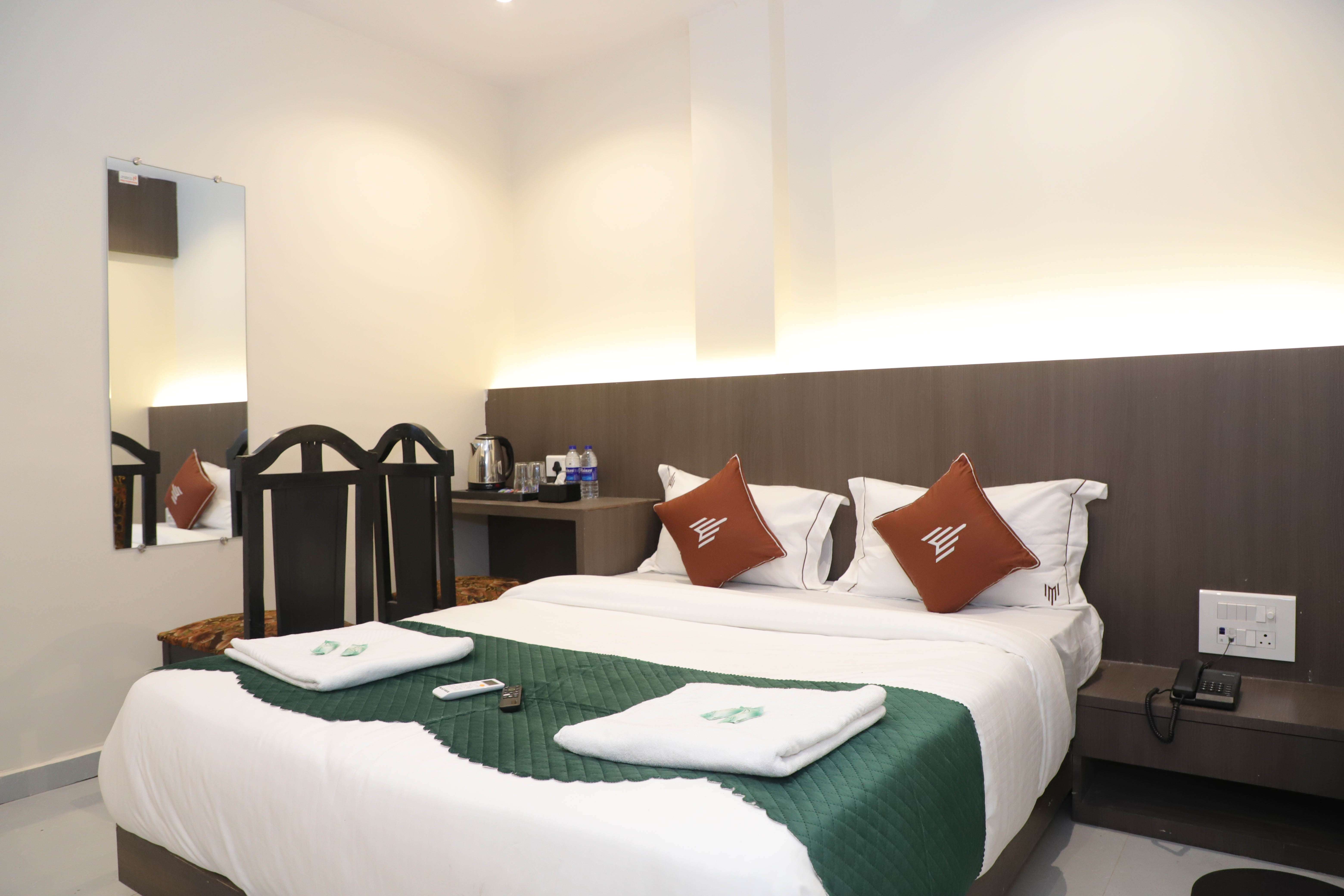 Double Deluxe King Bed