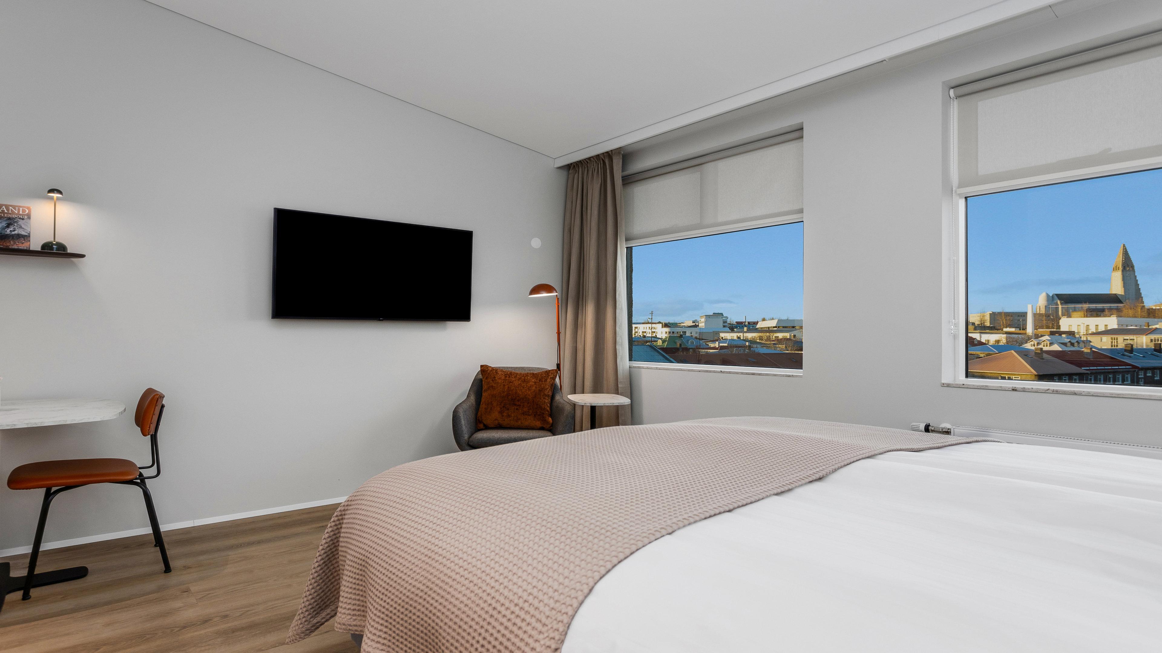 Studio with Kitchenette with Views