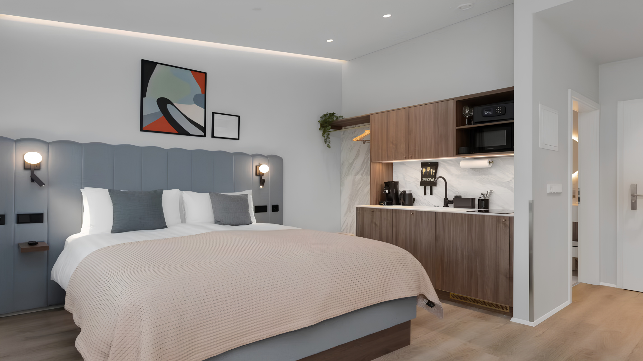 Studio Queen Size Bed