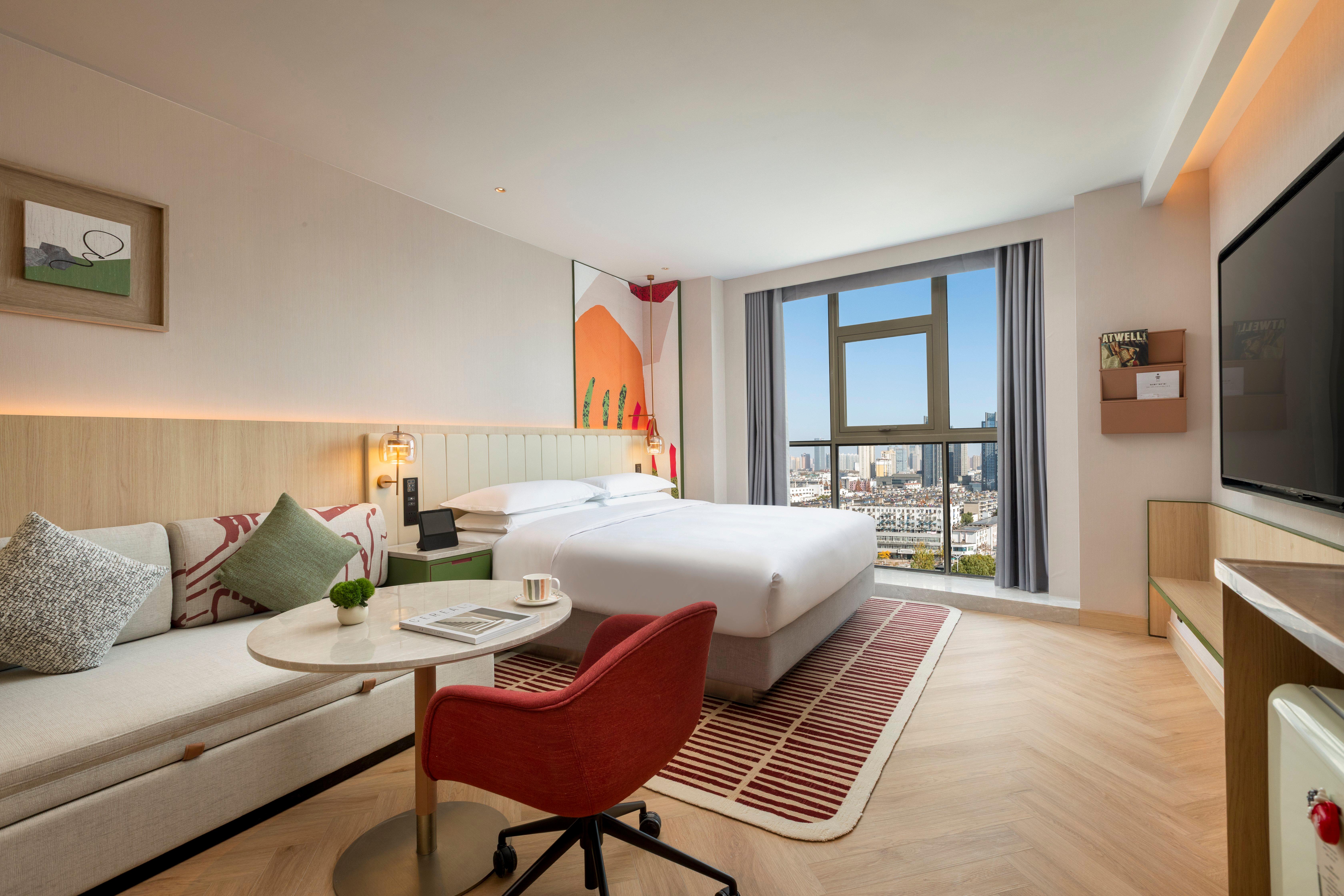 Double City View King Bed