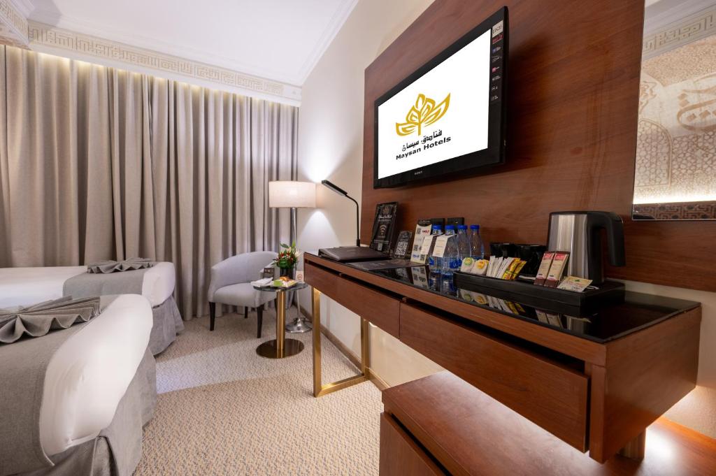 Quadruple Capacity 4