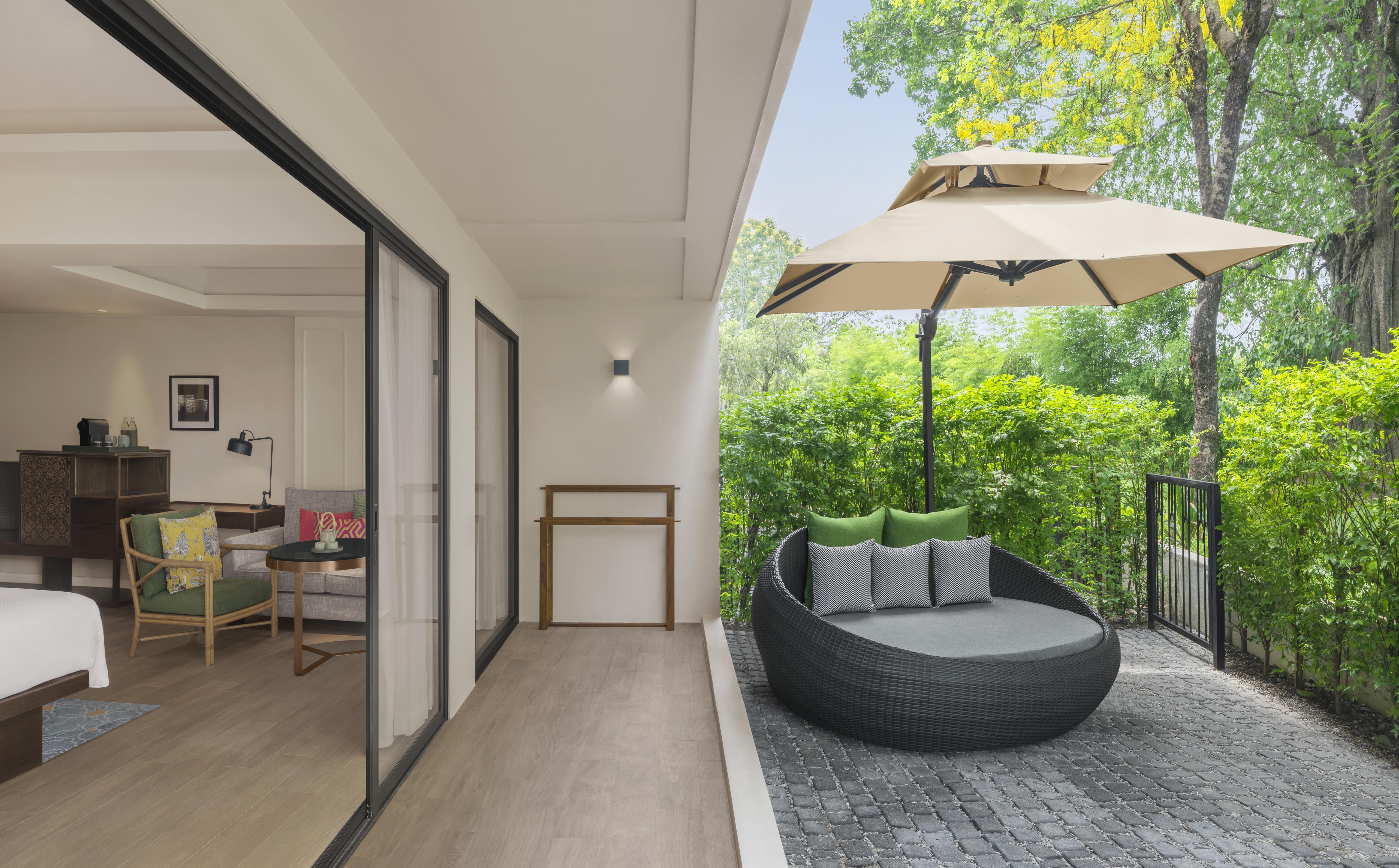 Twin Deluxe with Terrace