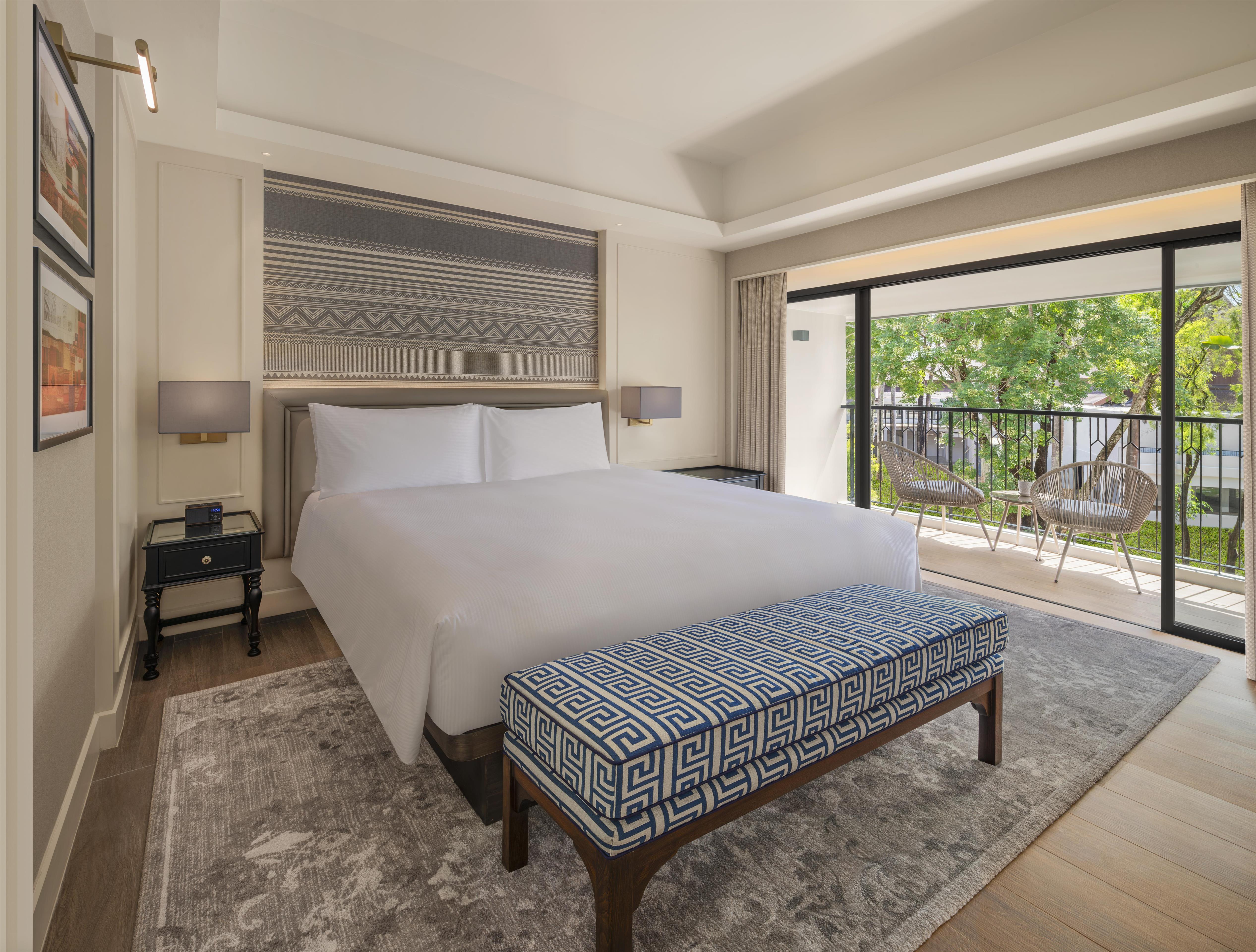 Suite Deluxe King Bed