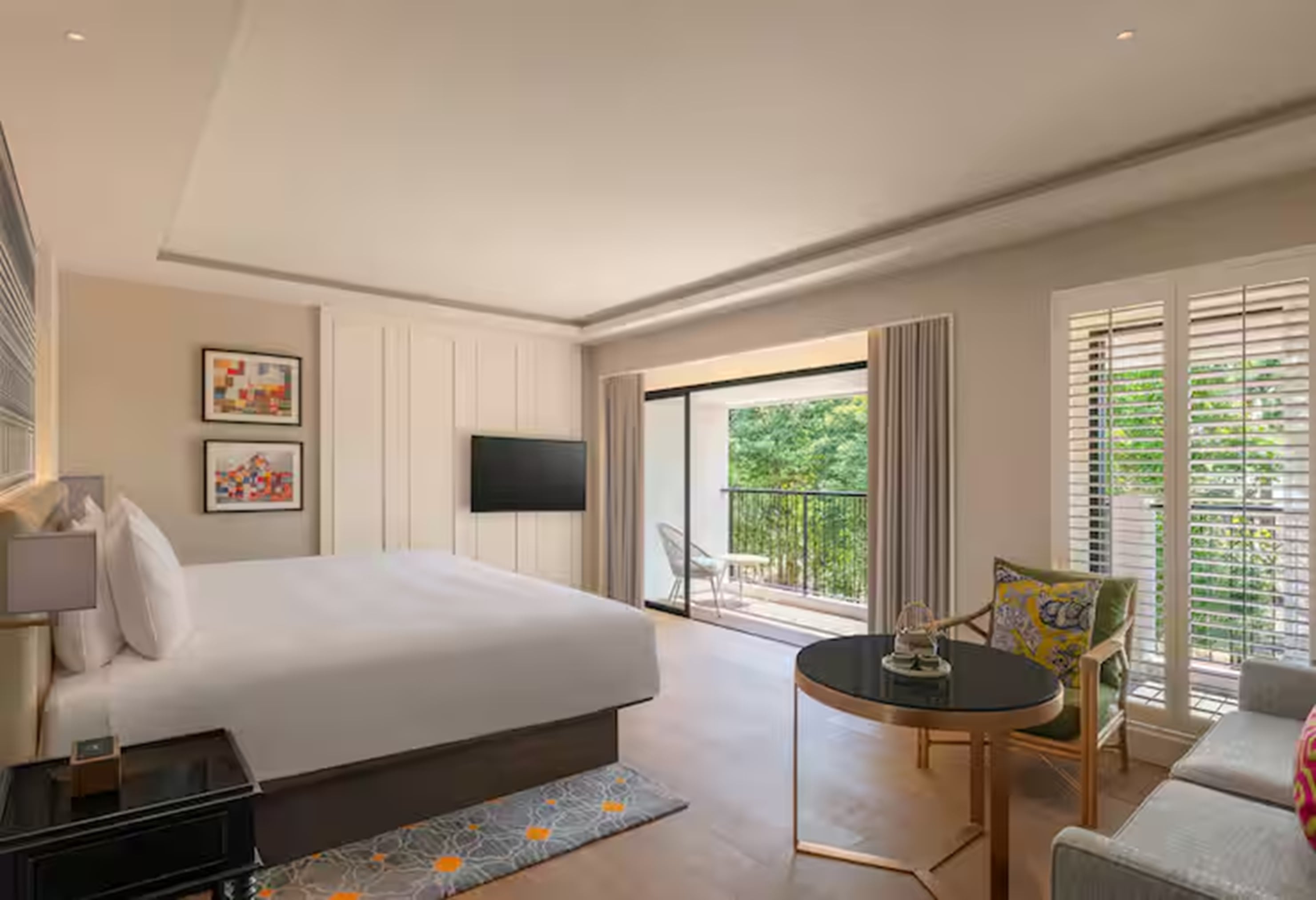 Double Accessible King Size Bed