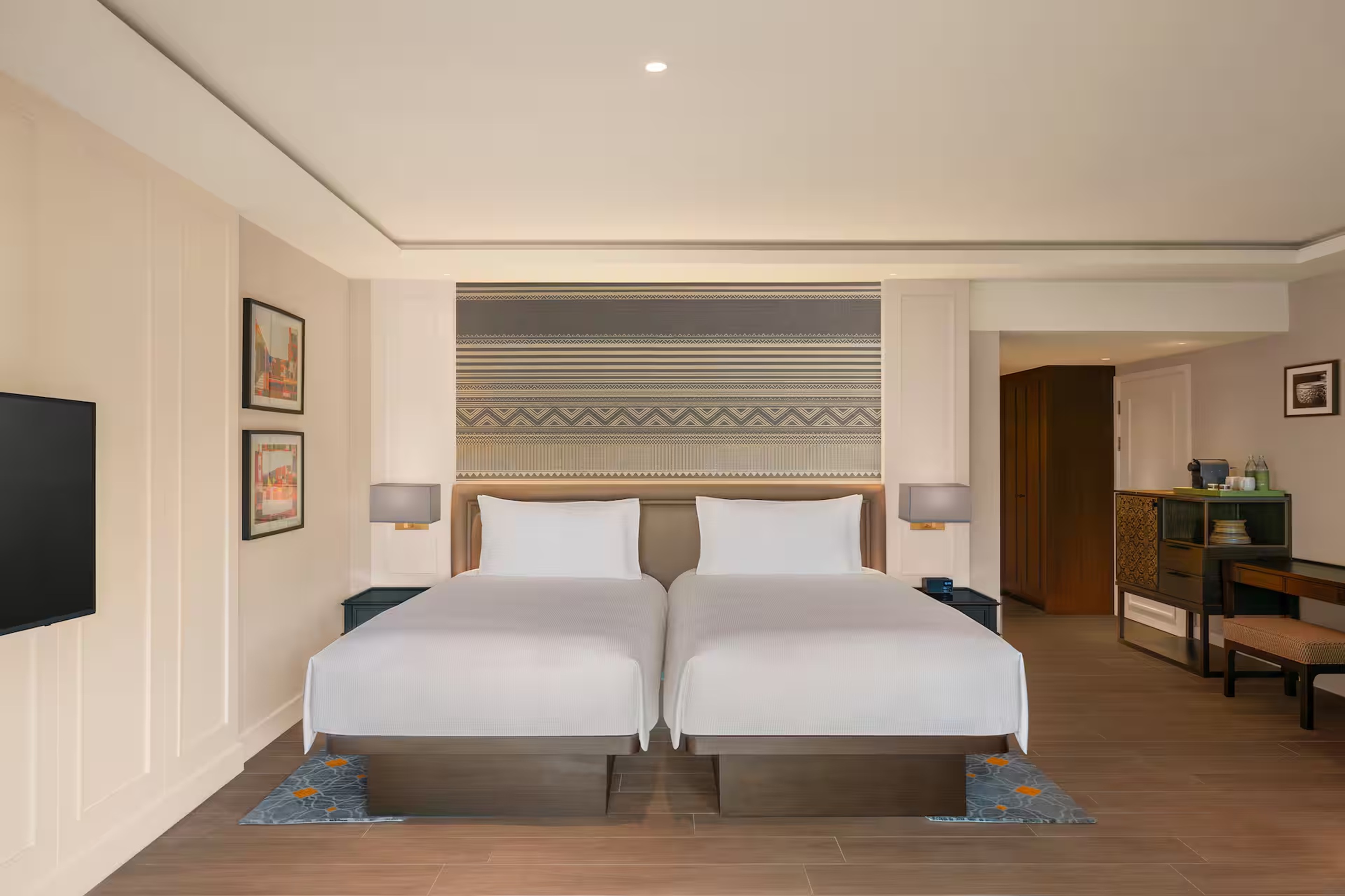 Twin Deluxe with Terrace