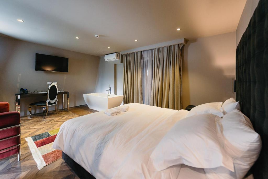 Double Deluxe with Balcony