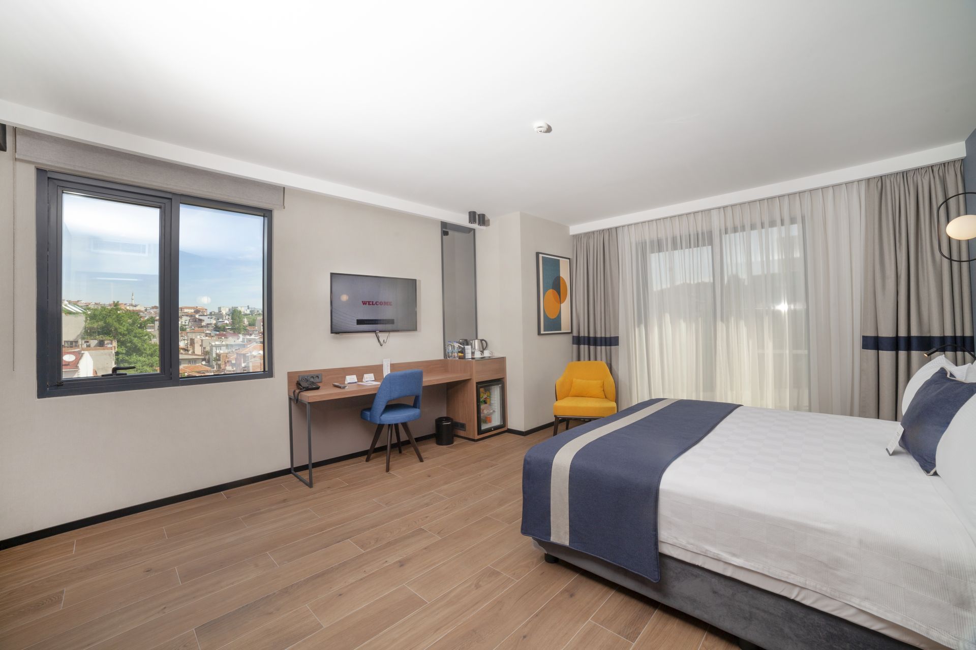 Double or Twin Deluxe with Terrace