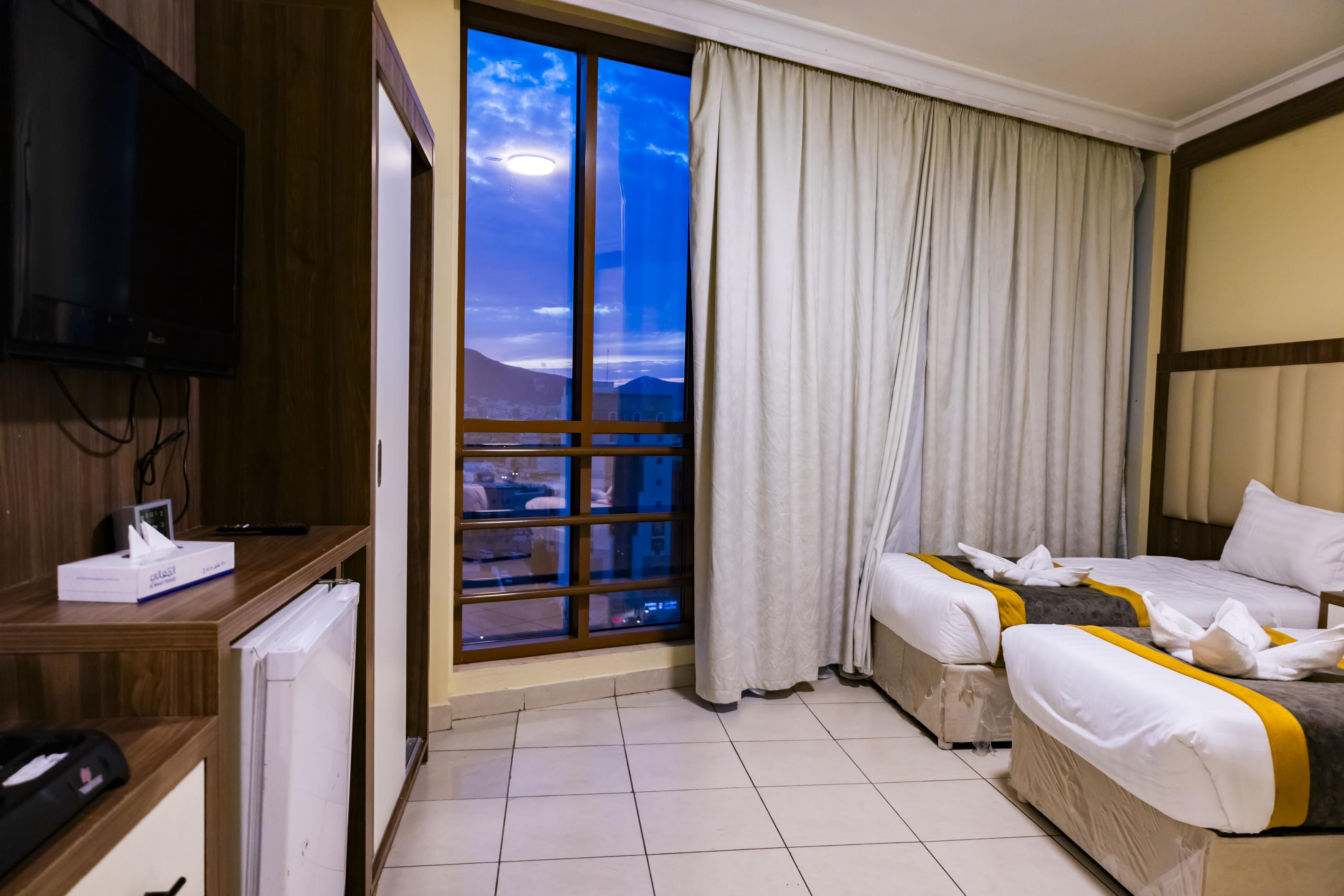 Double or Twin Standard