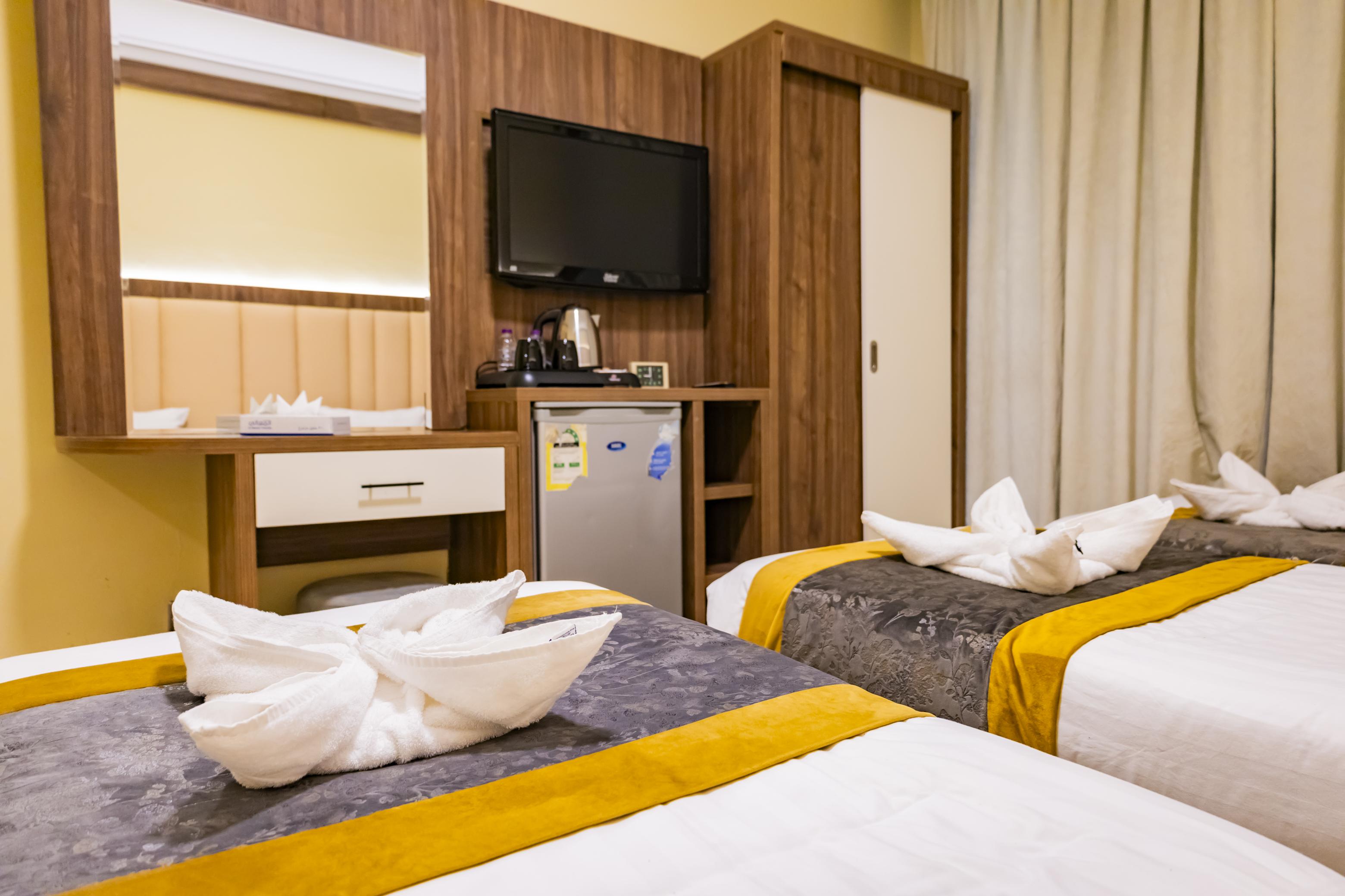 Double or Twin Standard