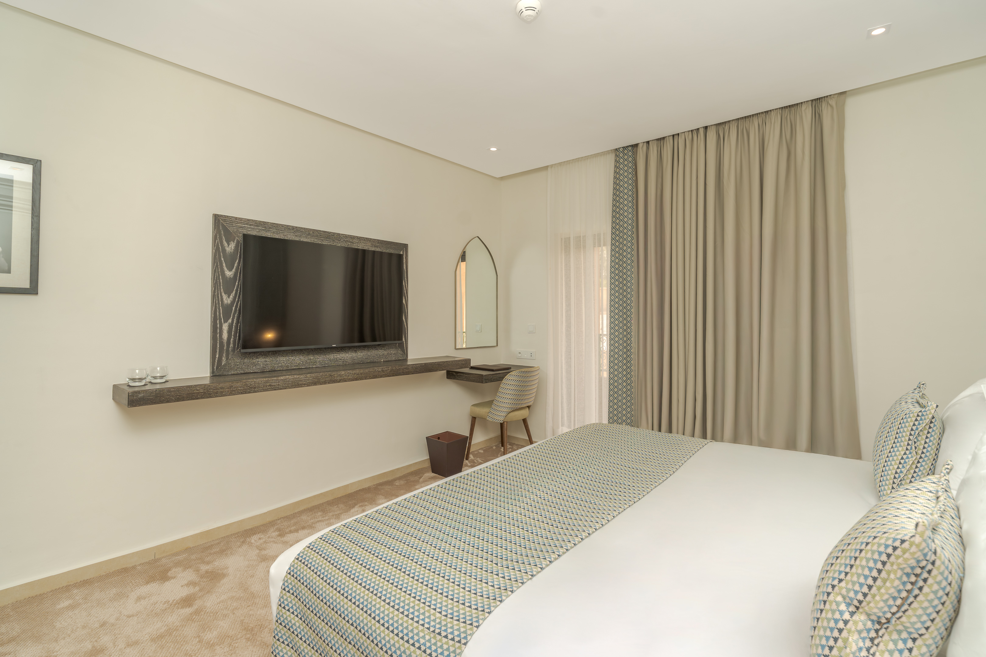 Double Deluxe King Bed